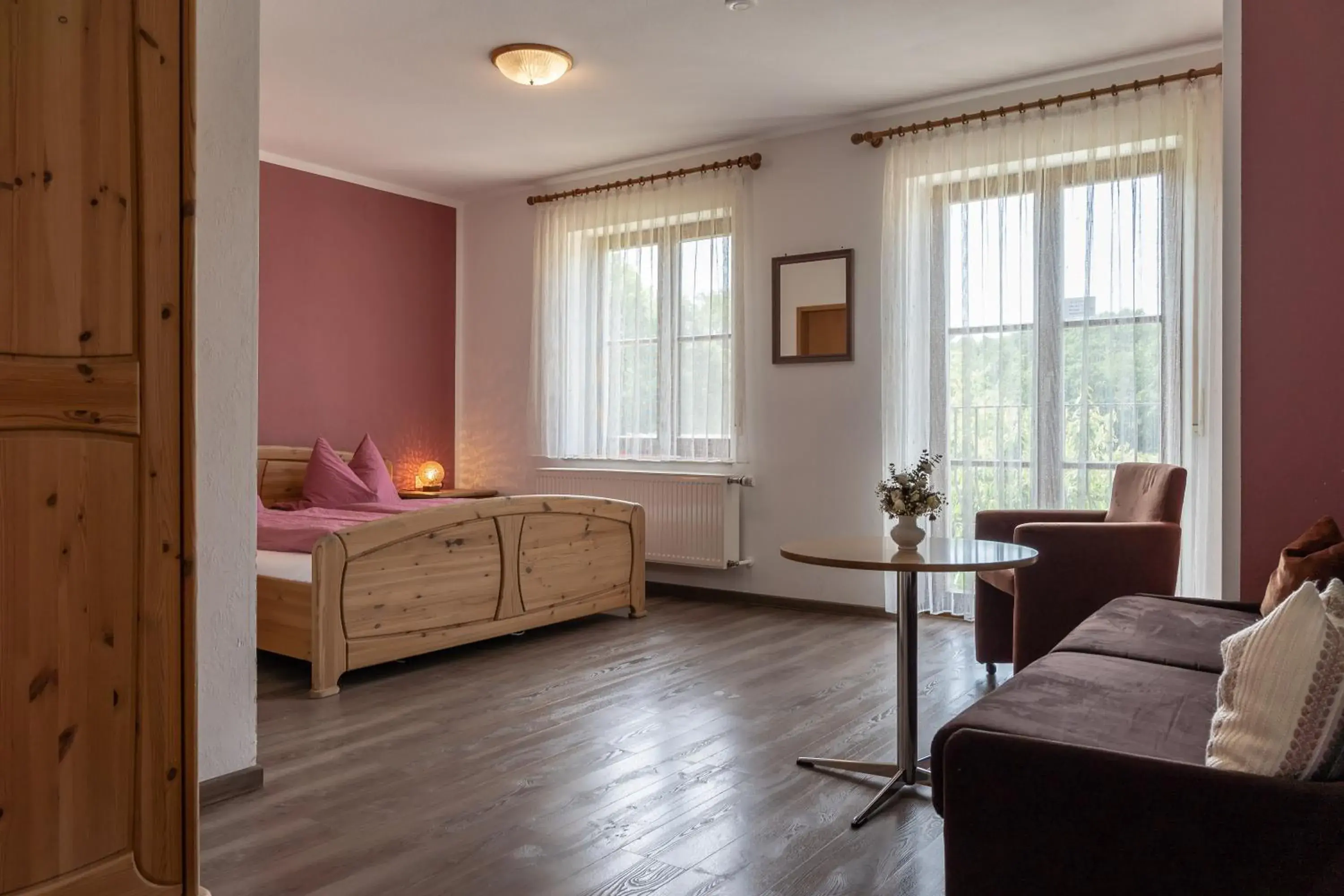 Double Room with Garden View - single occupancy in Gasthof Zur frohen Einkehr Double Room with Garden View - single occupancy in Gasthof Zur frohen Einkehr