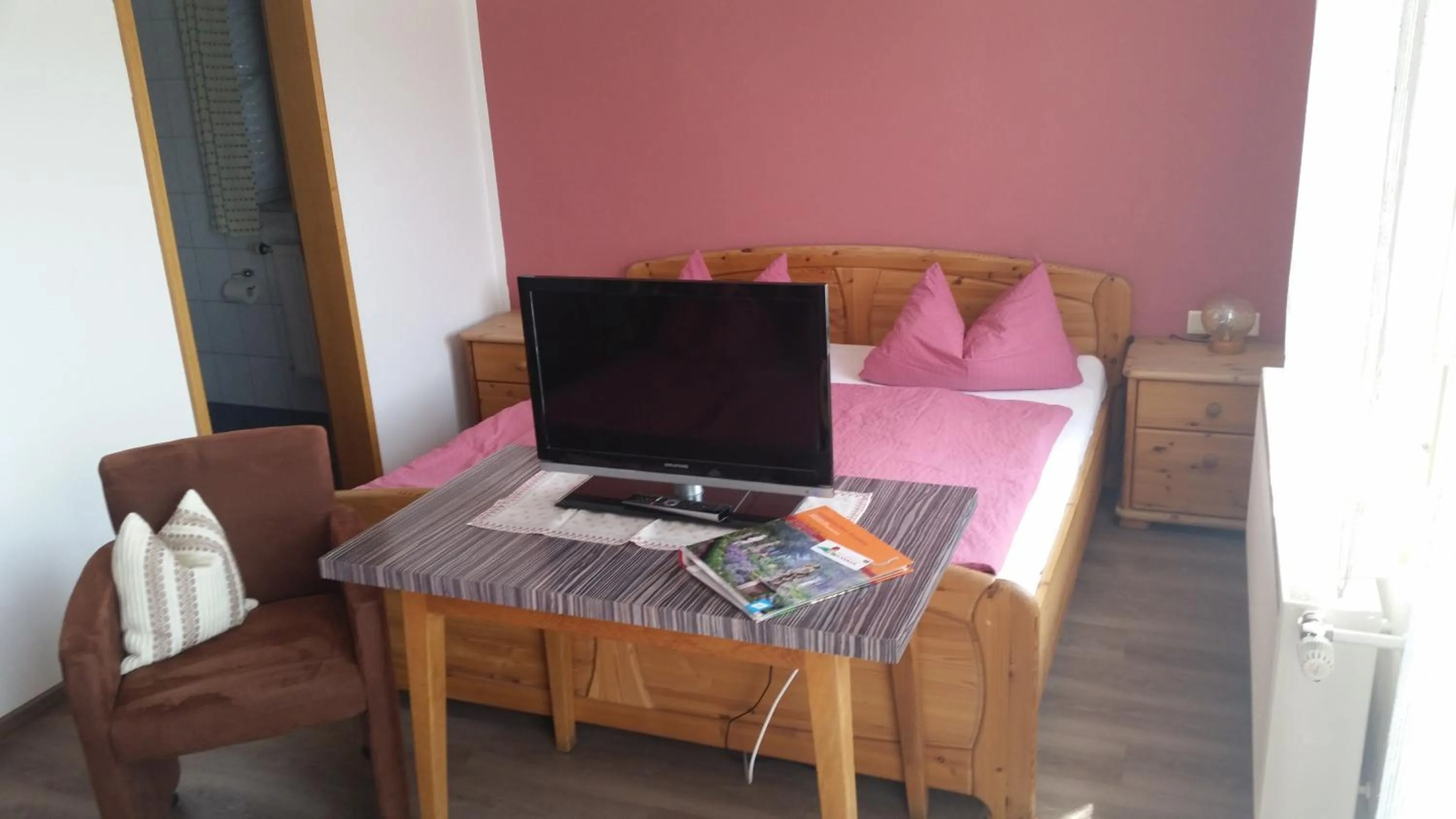 Photo of the whole room in Gasthof Zur frohen Einkehr