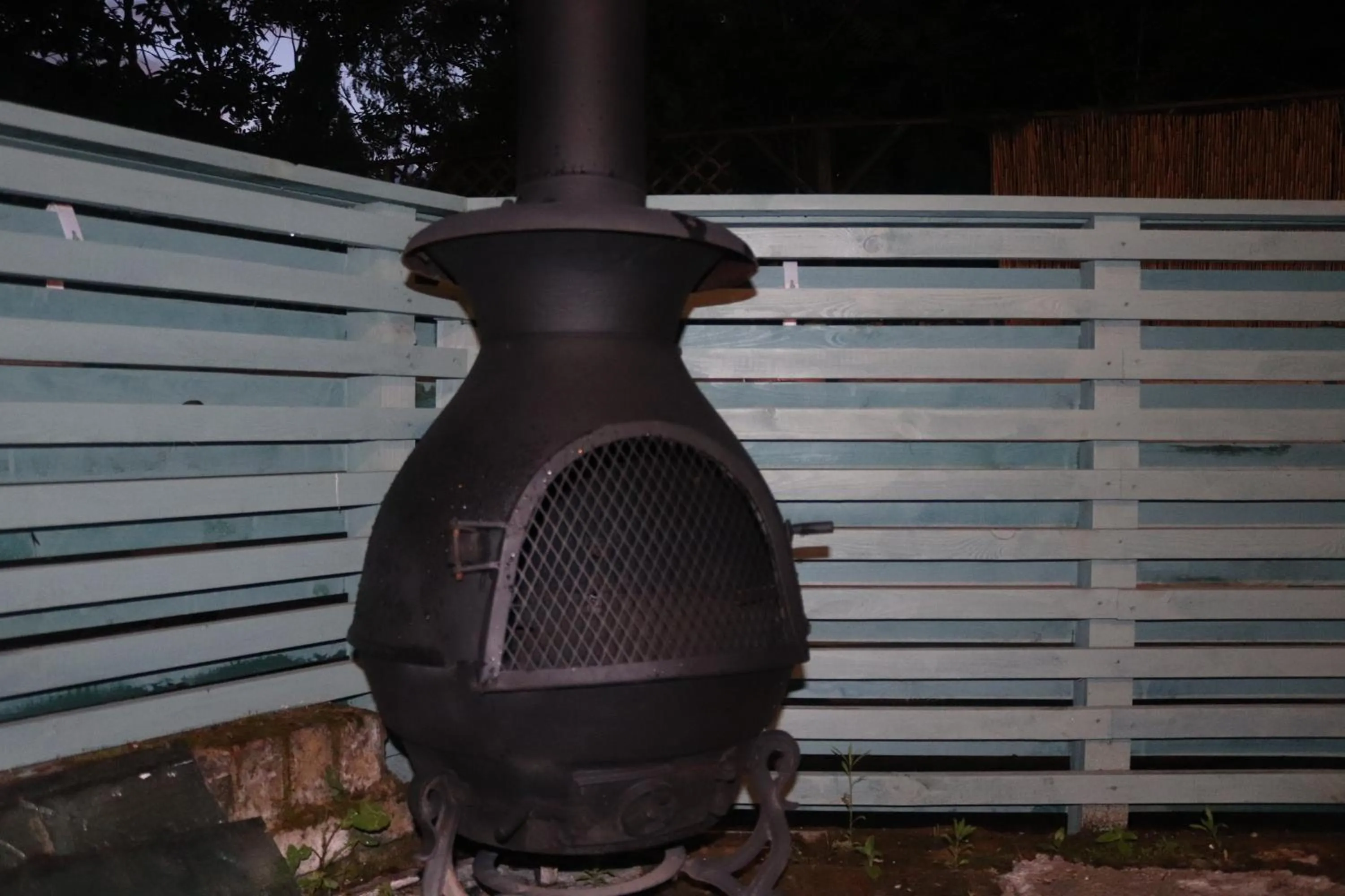 Garden in Grade I listed luxury apartment in Hertfordshire