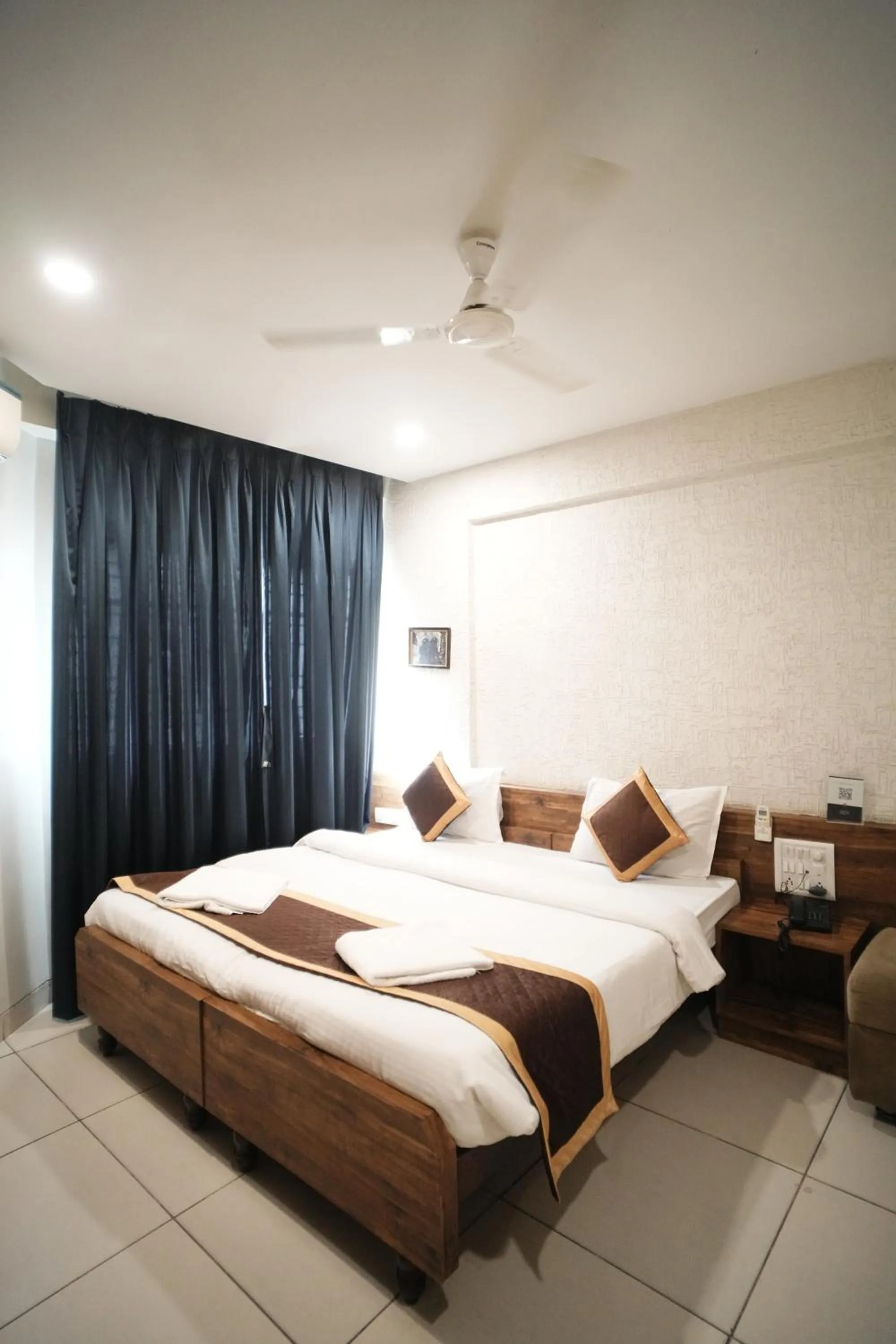 Bed in Hotel Kartiki