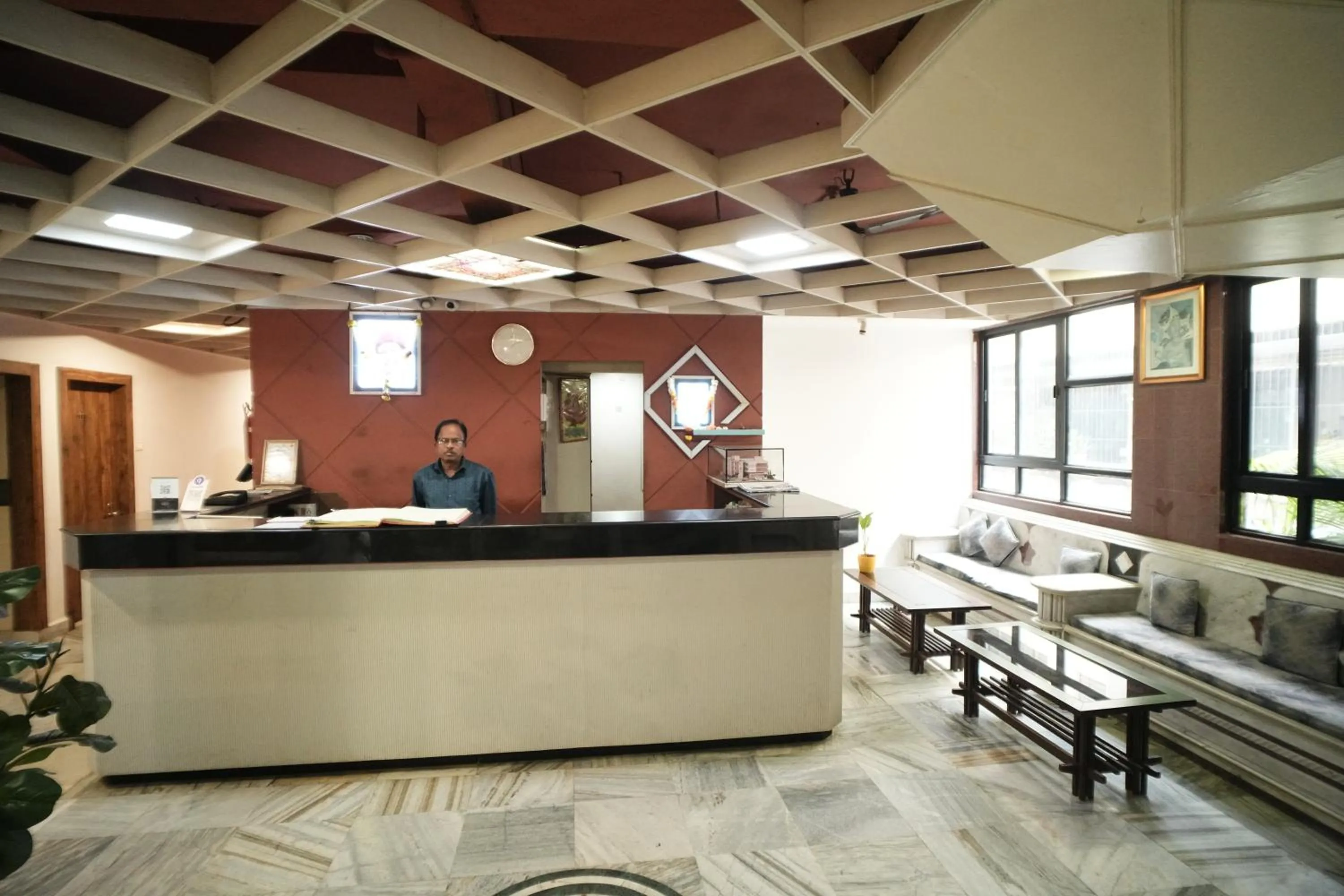 Restaurant/places to eat in Hotel Kartiki