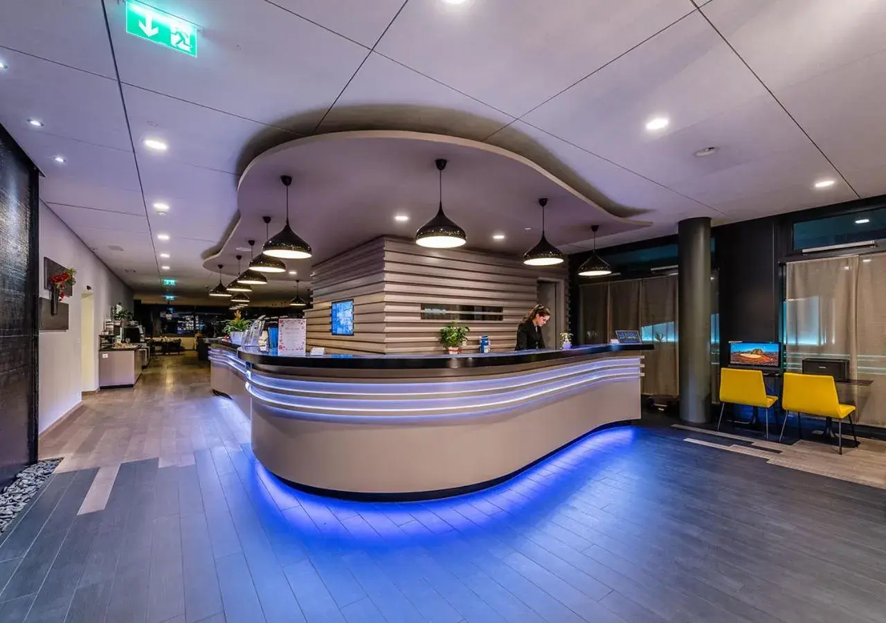 Lobby or reception in Lake Geneva Hotel Lobby or reception in Lake Geneva Hotel