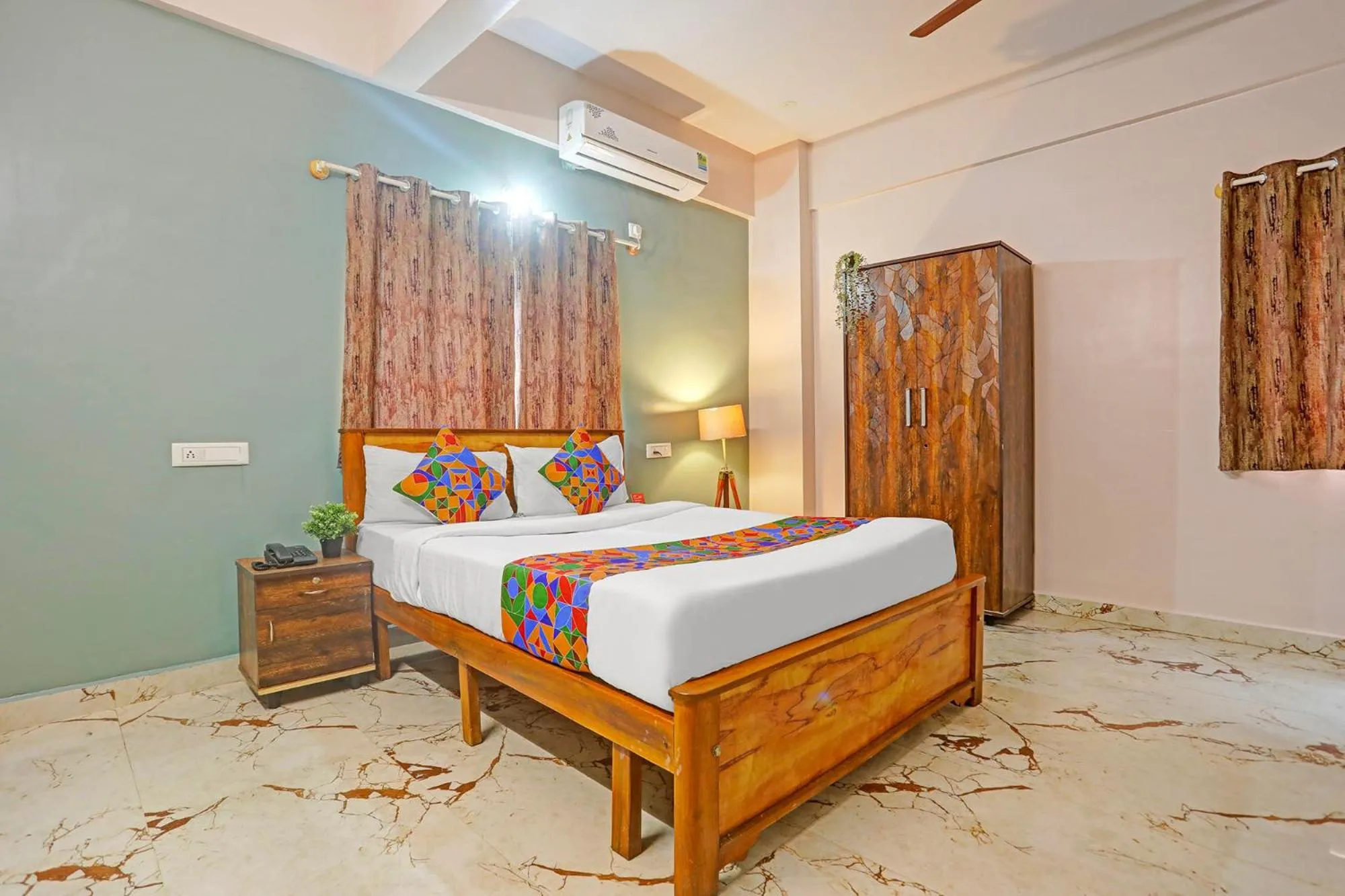 Bed in Kings Palace Manyata