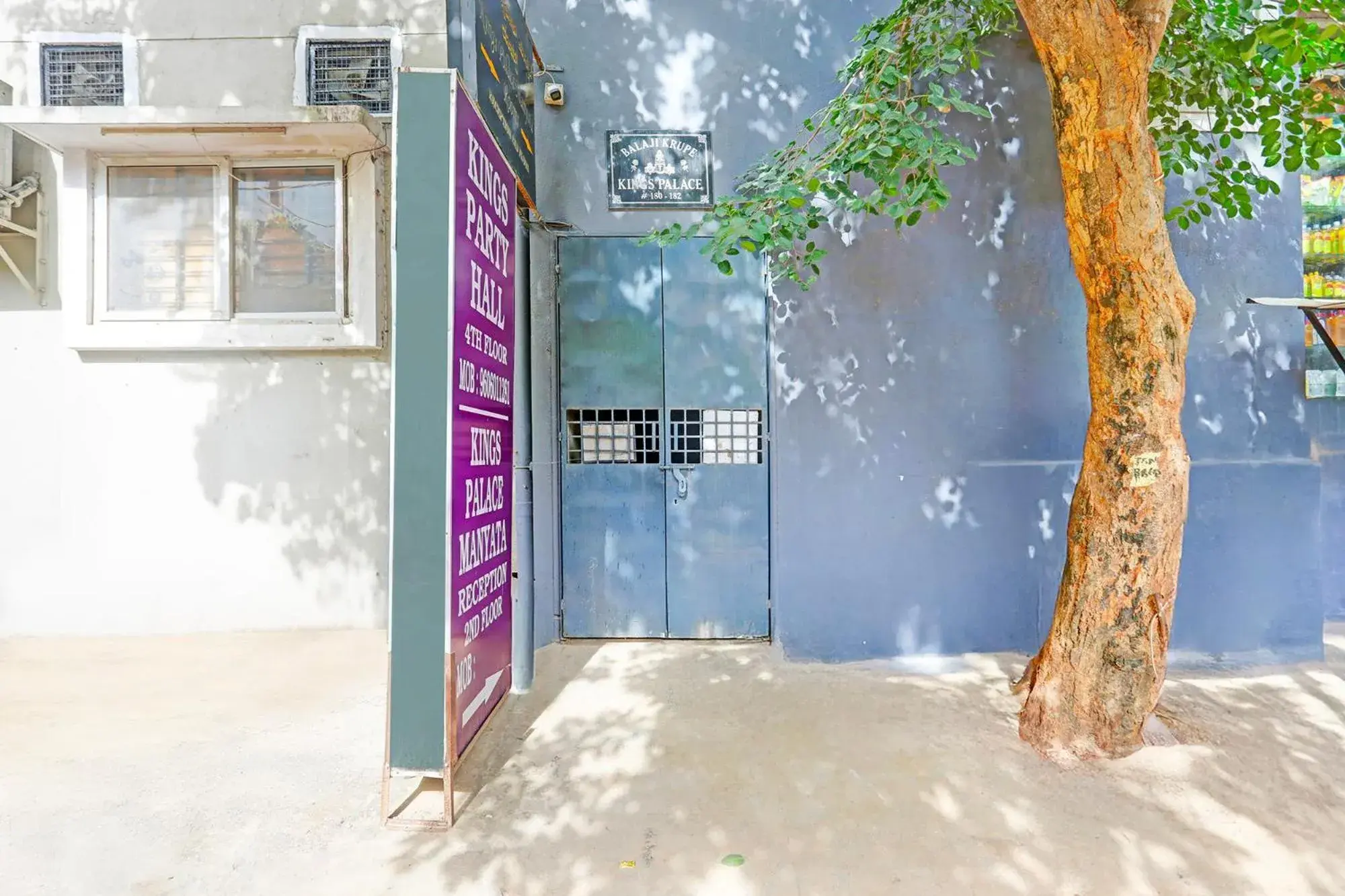 Facade/entrance in Kings Palace Manyata Facade/entrance in Kings Palace Manyata