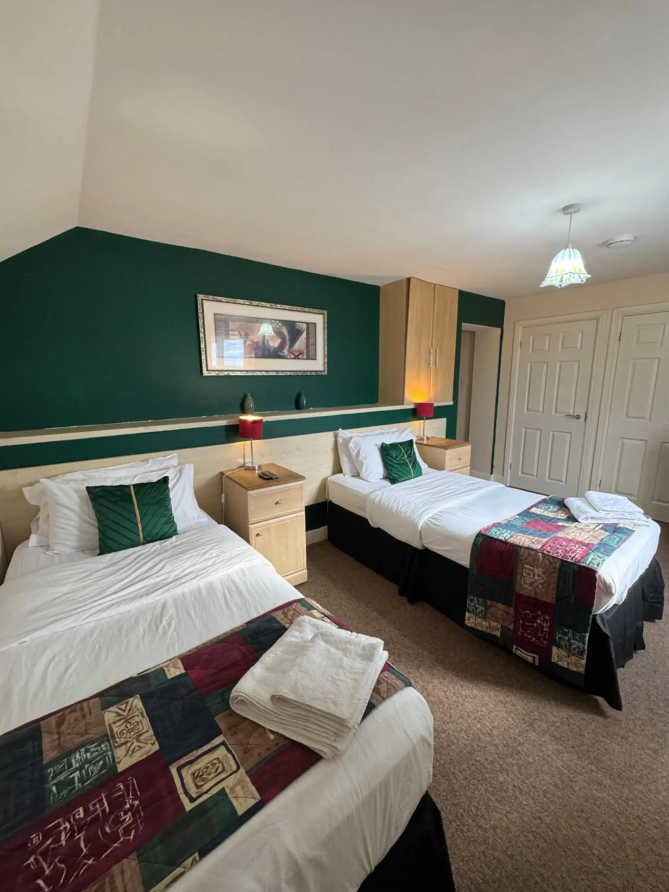 Deluxe Twin Room in Hawk House Deluxe Twin Room in Hawk House