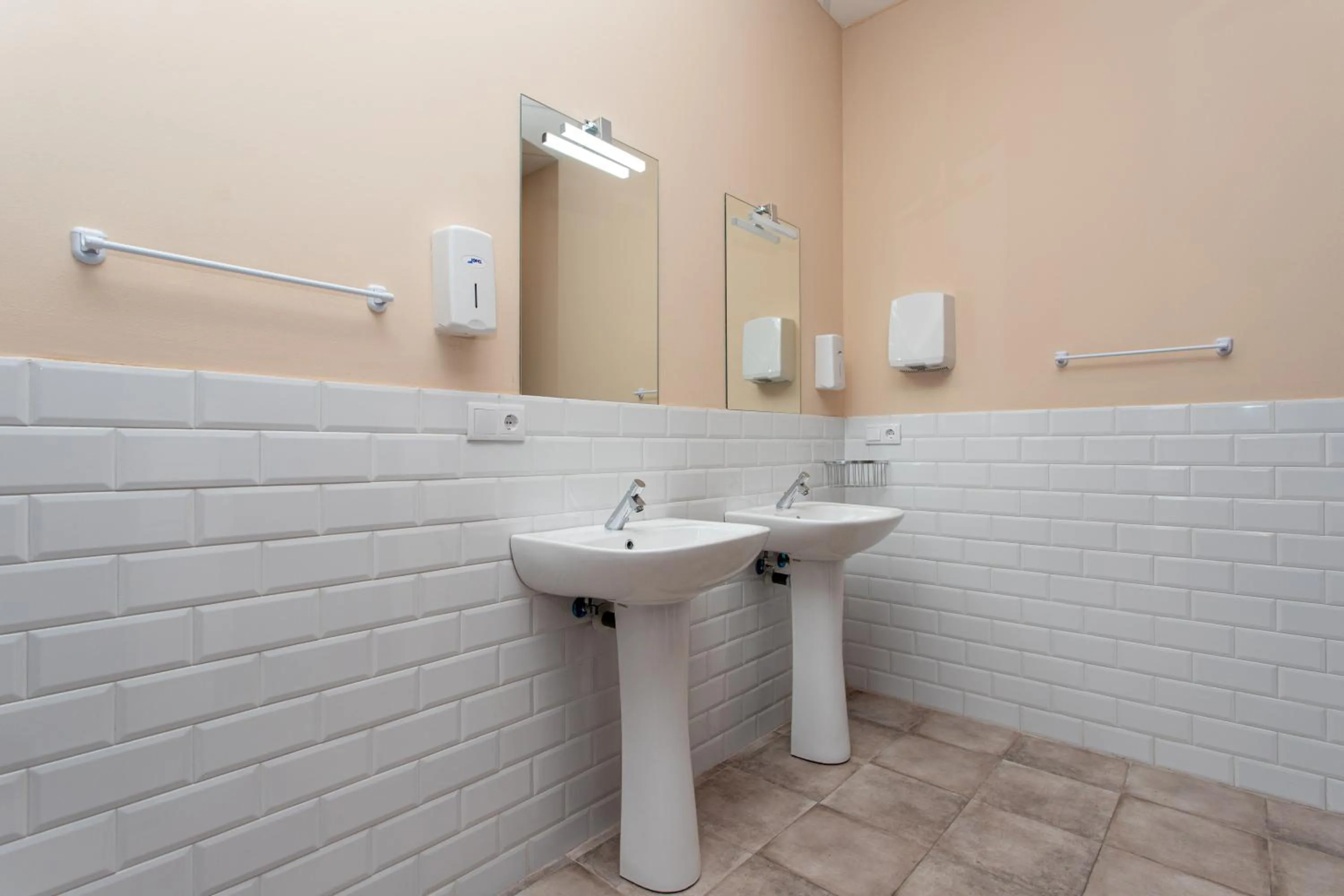 Shower in Llanes Hostel