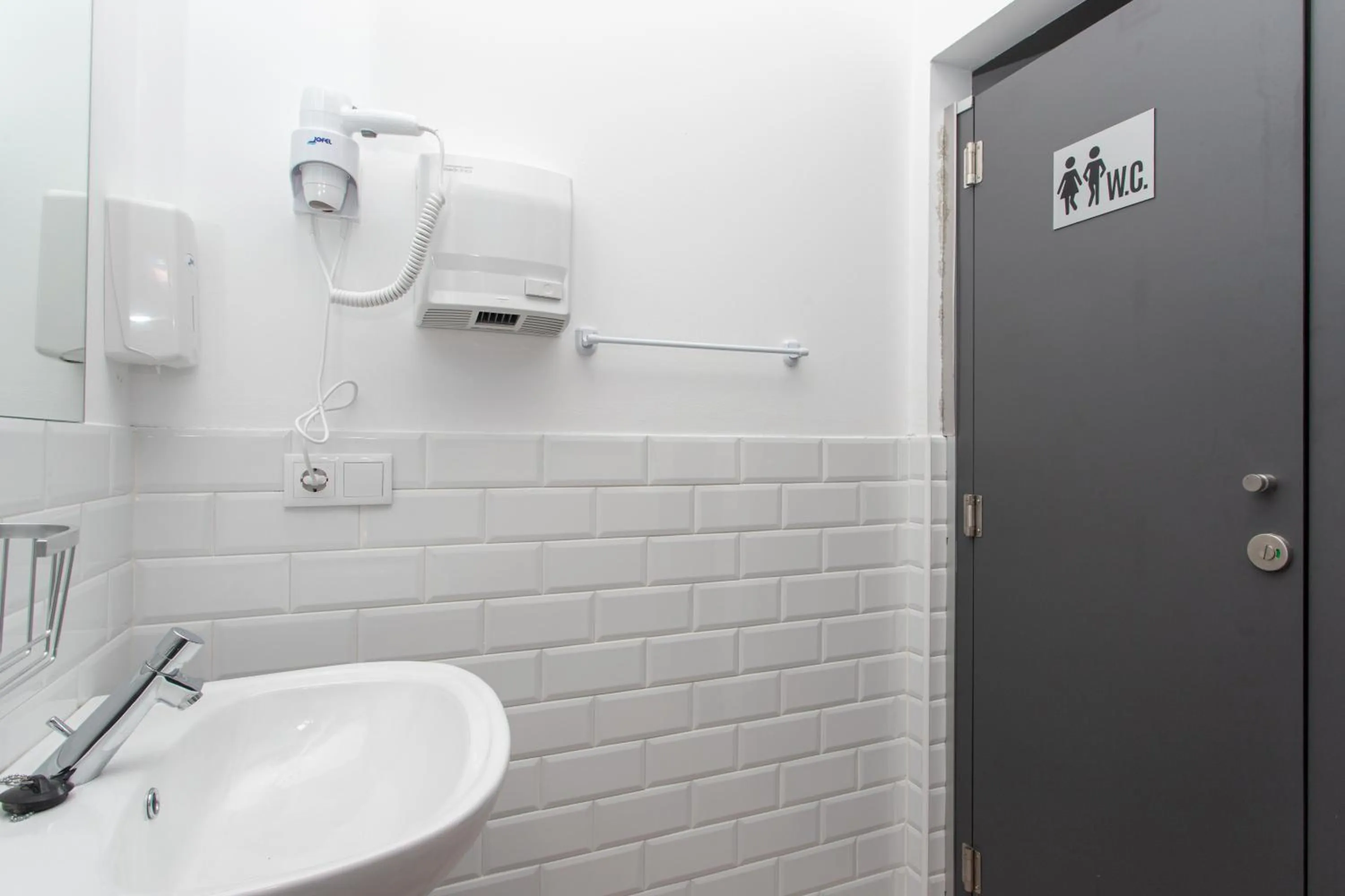 Bathroom in Llanes Hostel