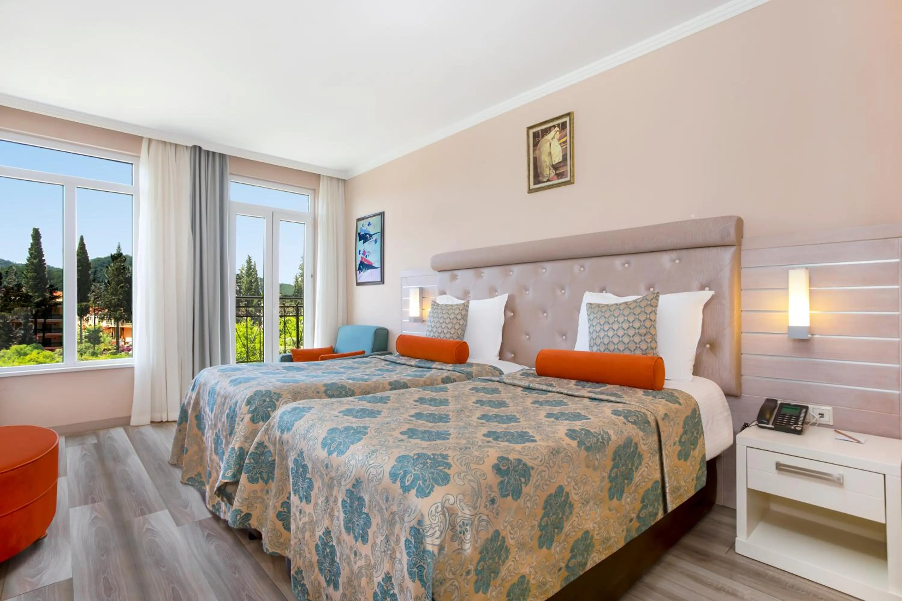 Bedroom, Bed in Orange County Kemer
