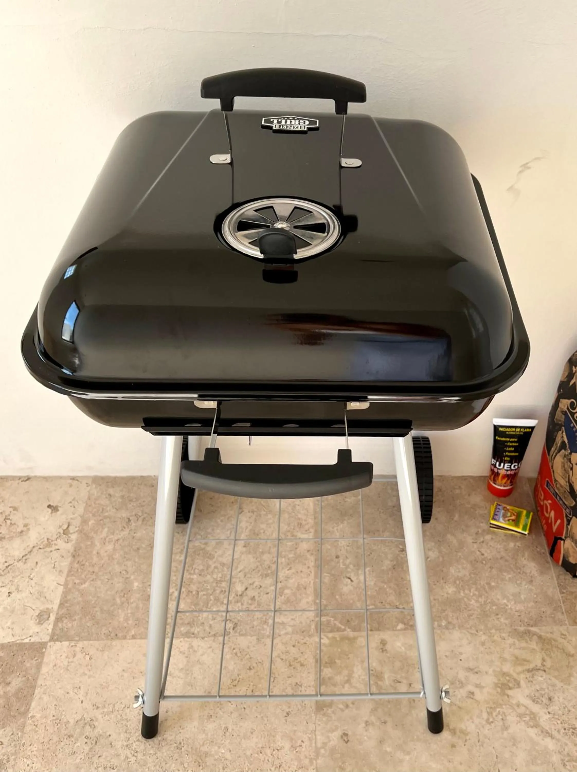 Amazing Luxury Penthouse with sunset,sunrise view, private Jacuzzi and rooftop pool