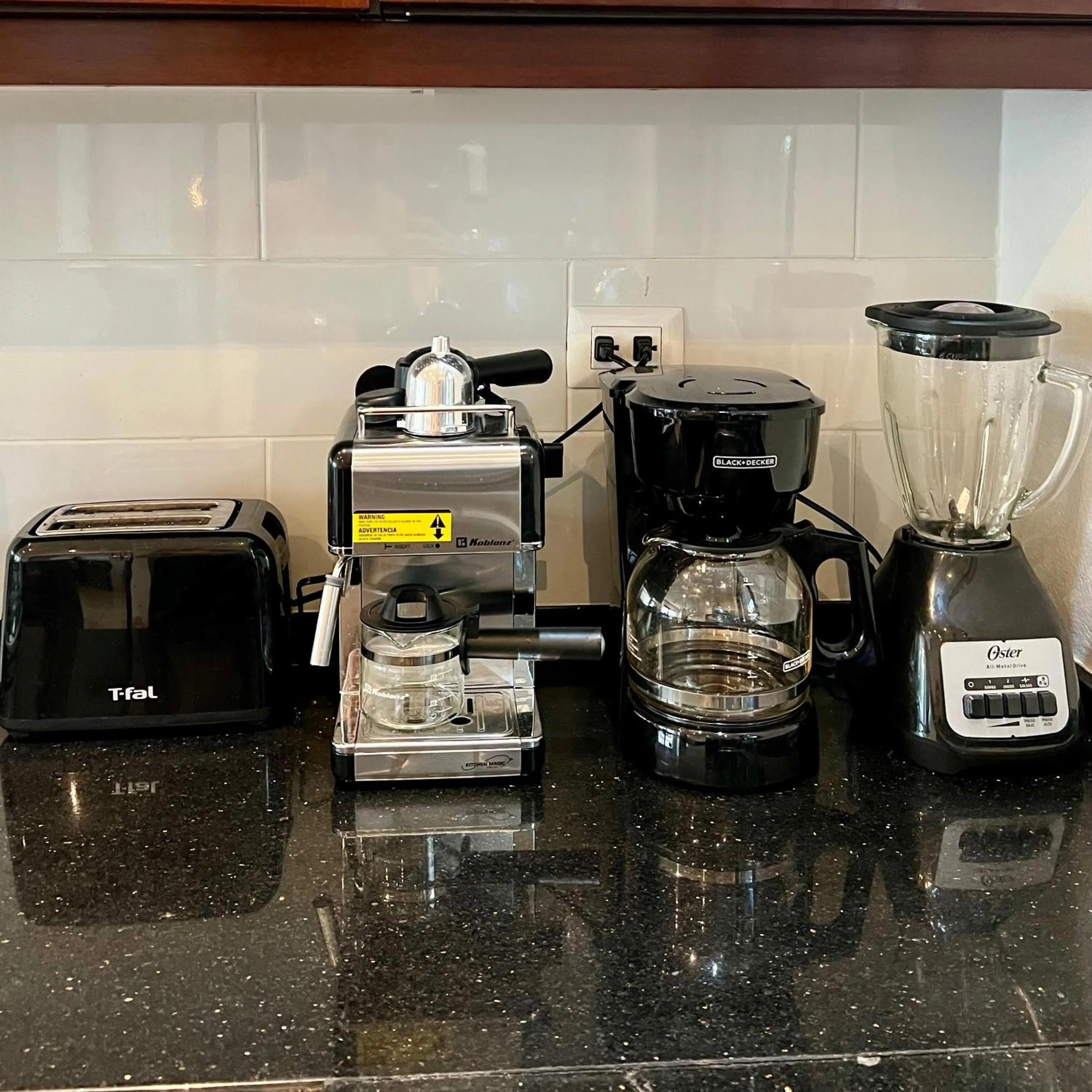 Amazing Luxury Penthouse with sunset,sunrise view, private Jacuzzi and rooftop pool