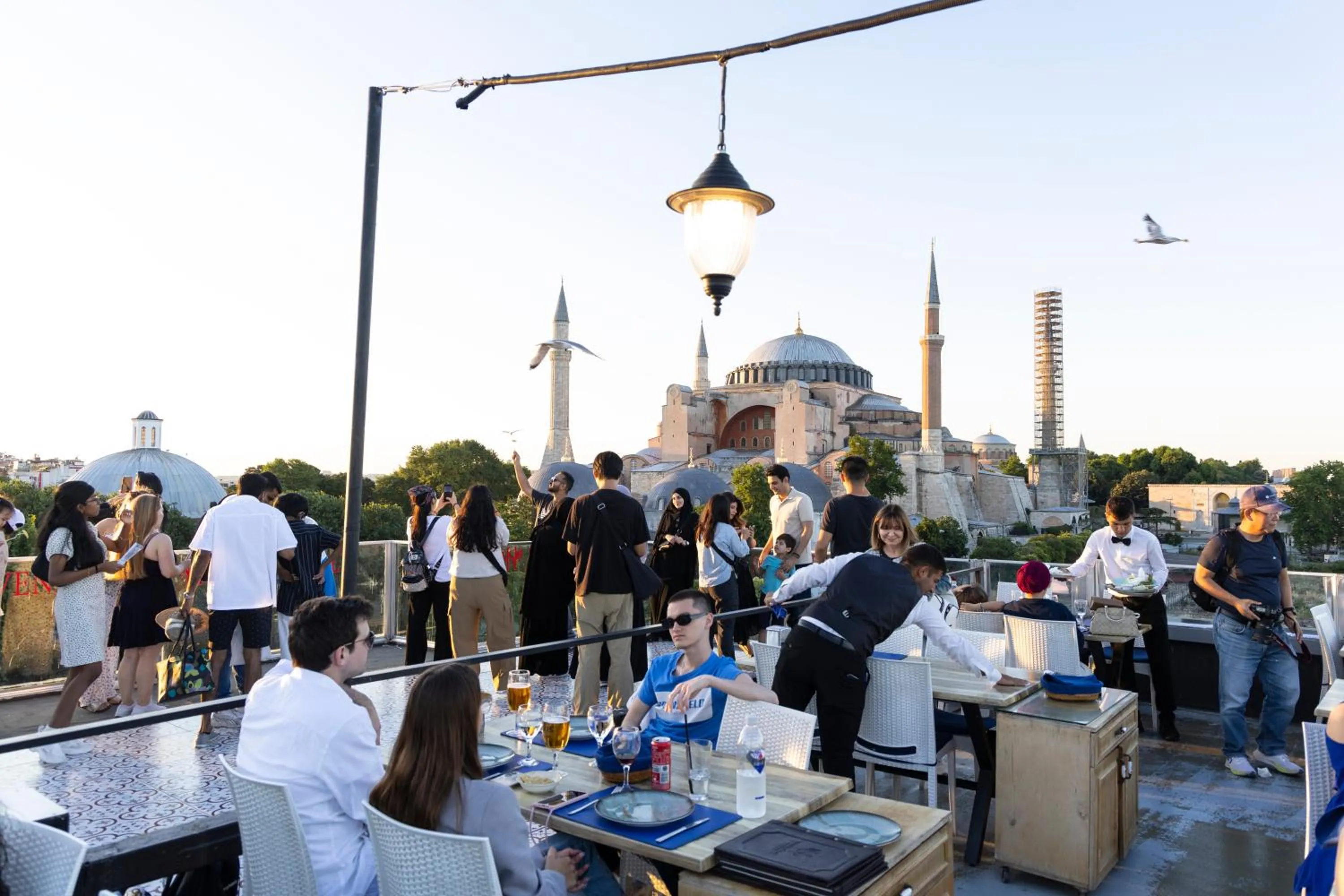 Restaurant/places to eat in Seven Hills Hotel - Special Category