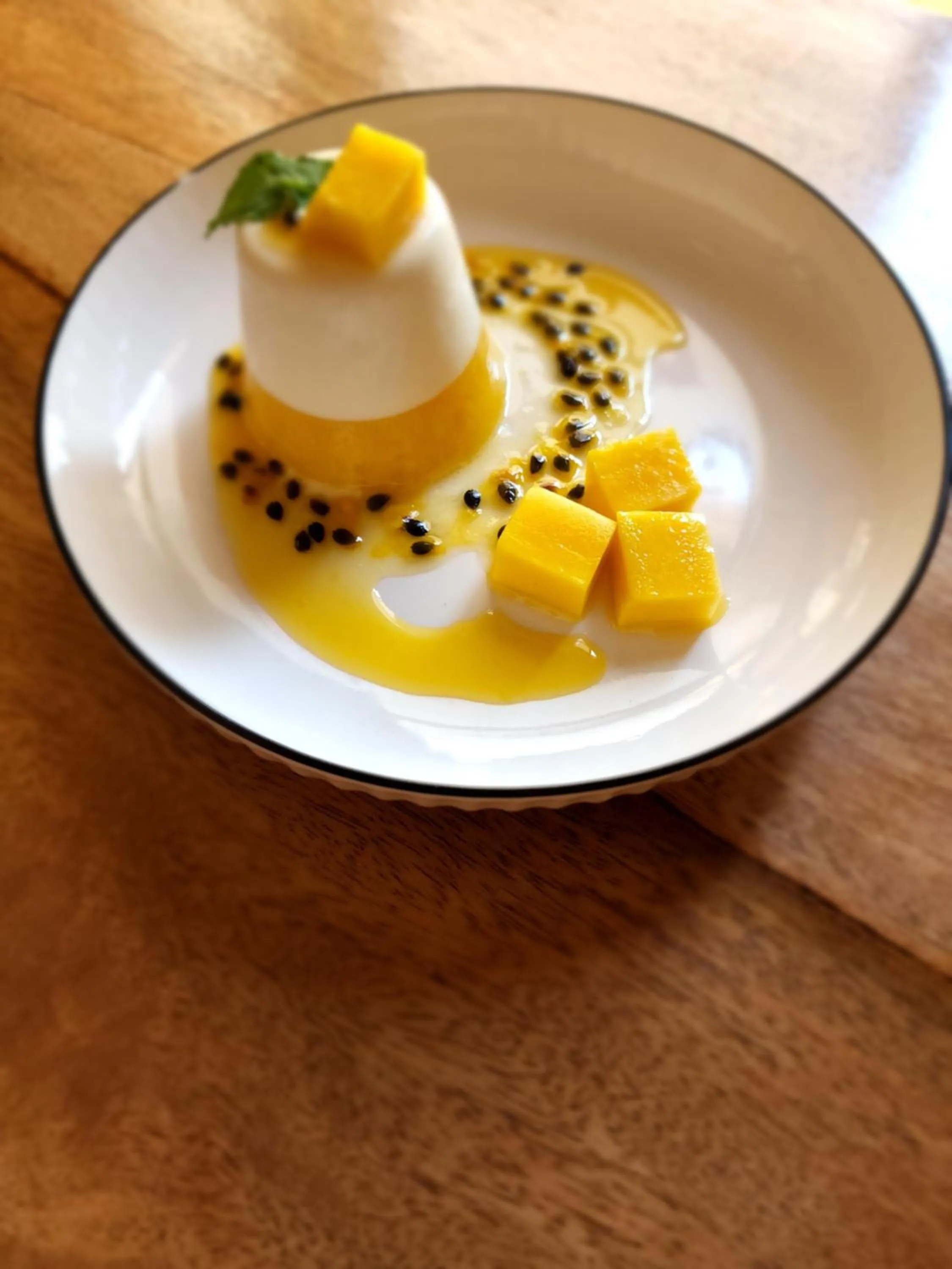 Restaurant/places to eat in Zen Boutique Resort