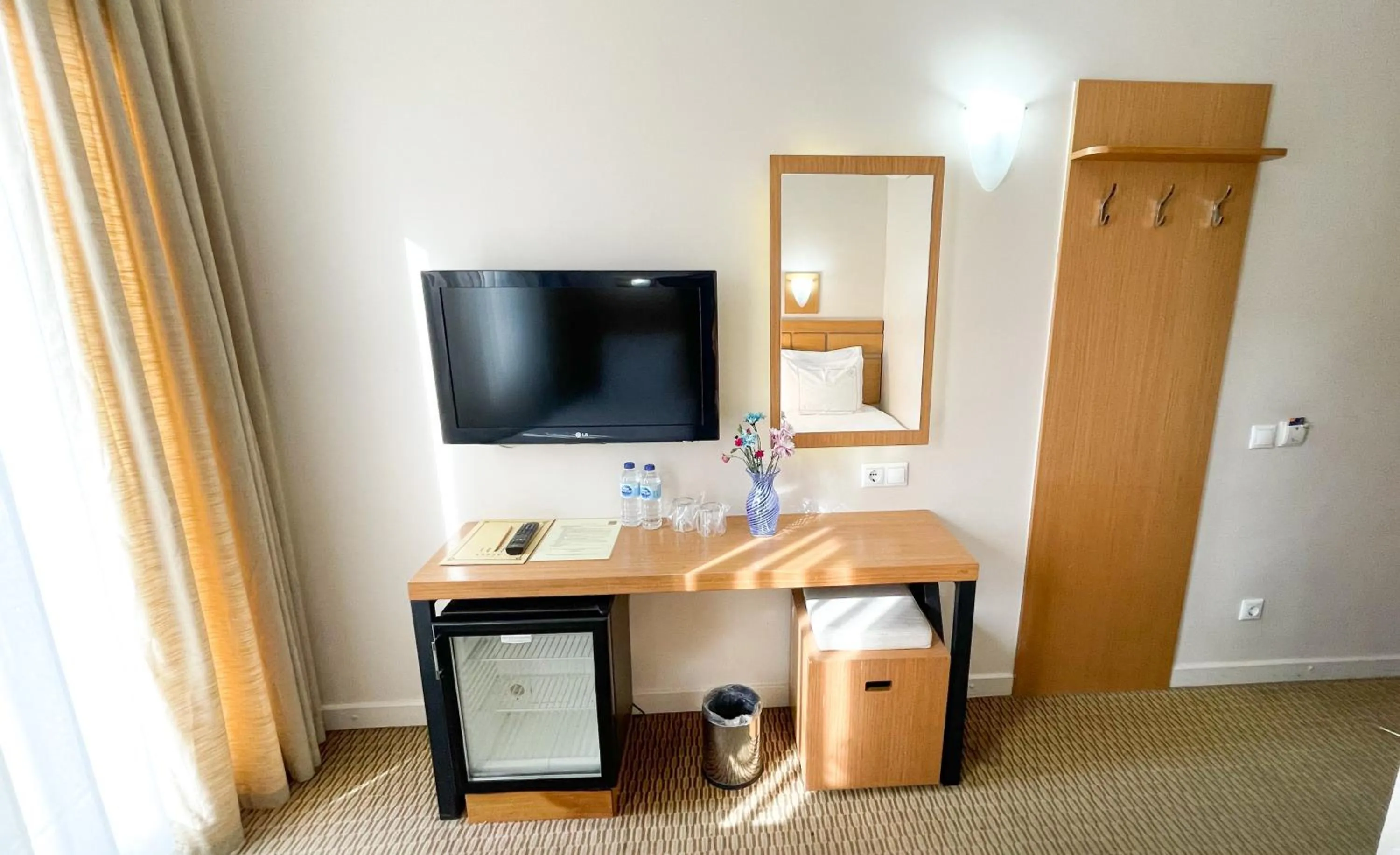 TV and multimedia in Sude Konak