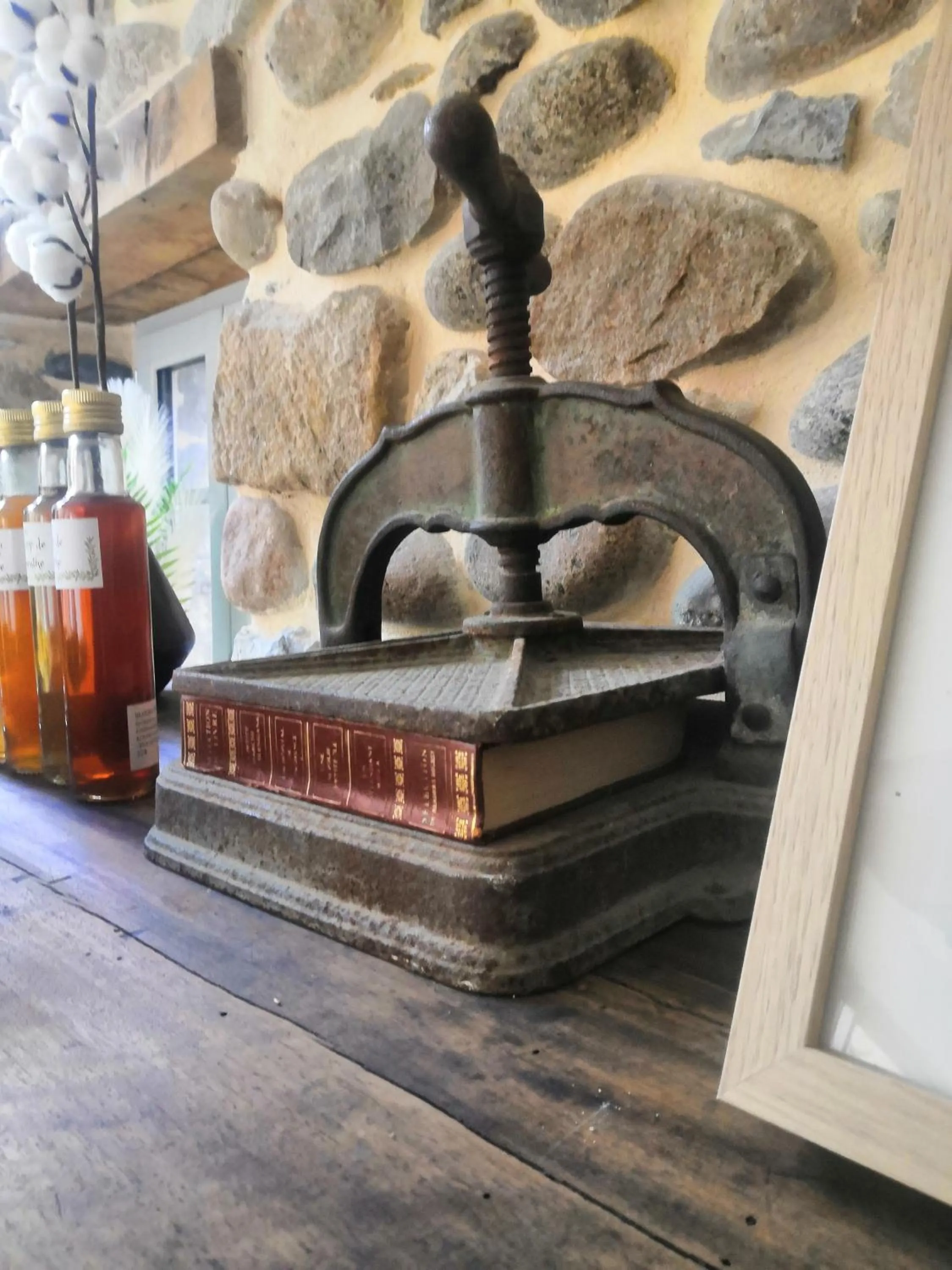 Property building in La Secrète