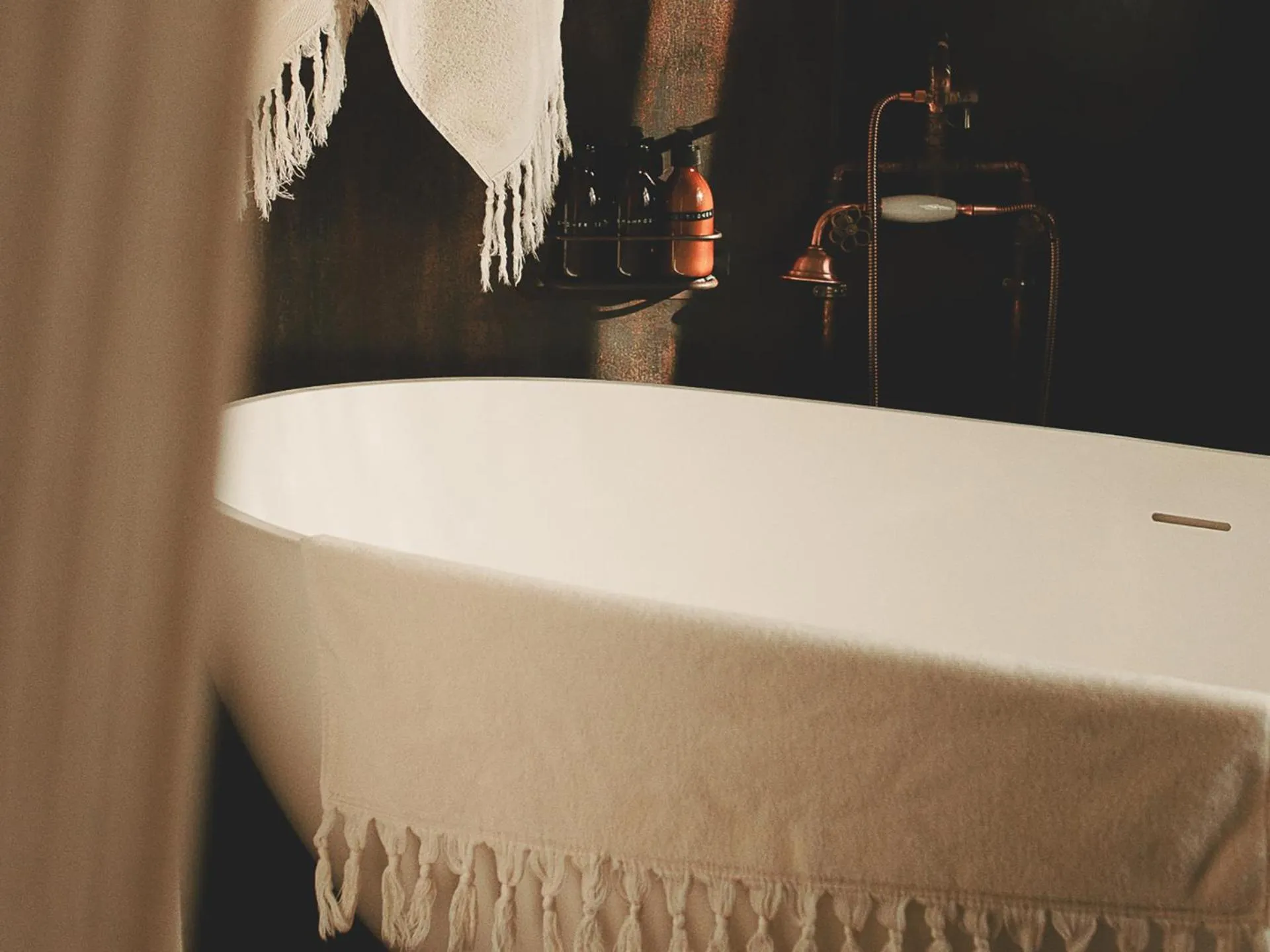 Bathroom in Mona Athens