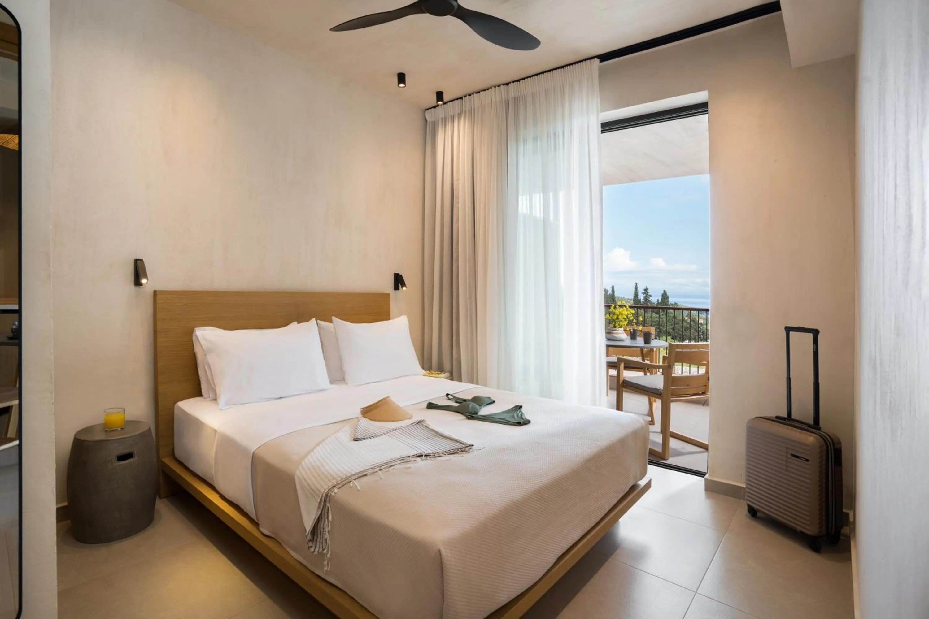 Pnoes Luxury Suites