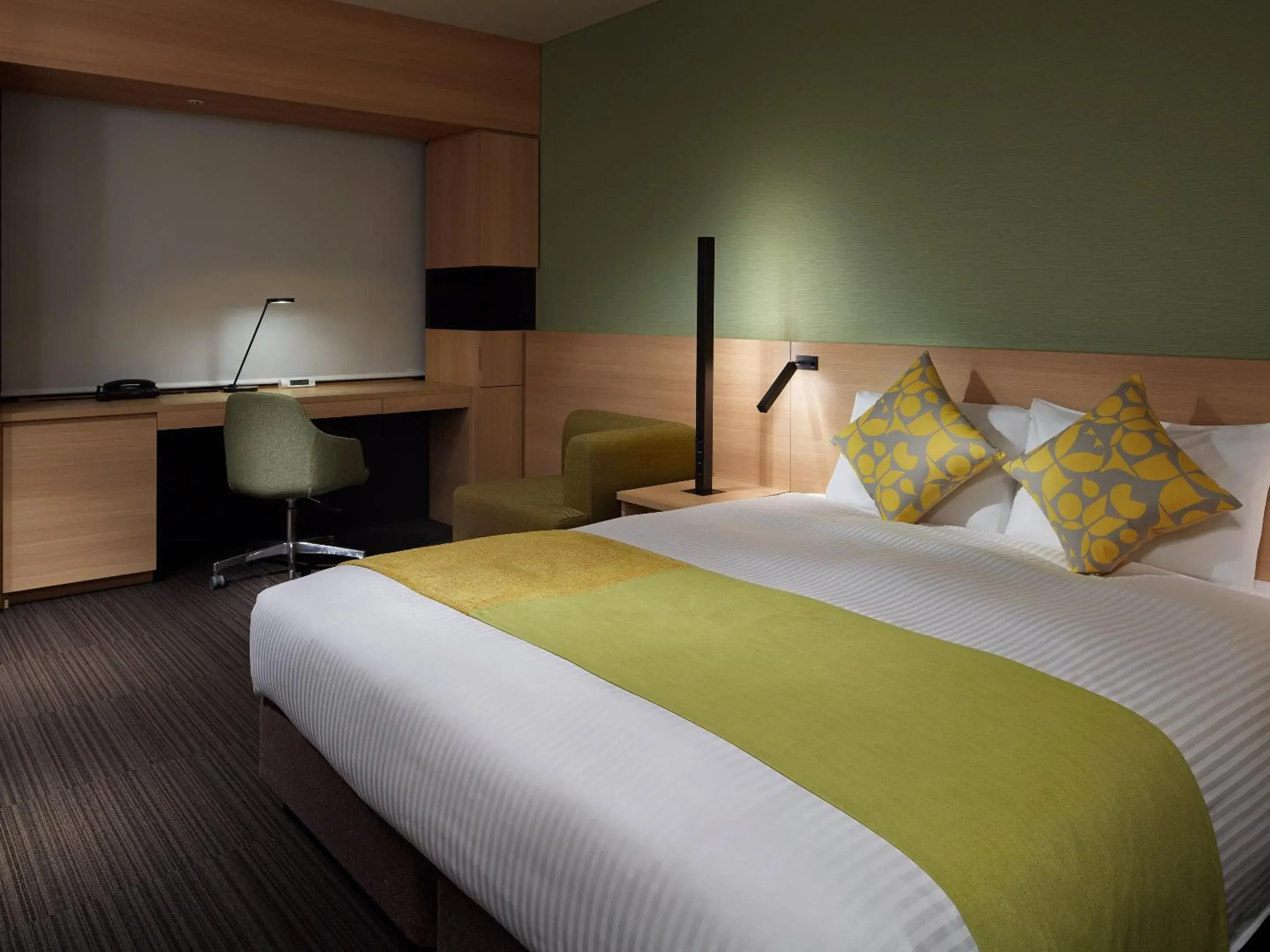 Photo of the whole room, Bed in Mitsui Garden Hotel Kashiwa-No-Ha - Chiba Photo of the whole room, Bed in Mitsui Garden Hotel Kashiwa-No-Ha - Chiba