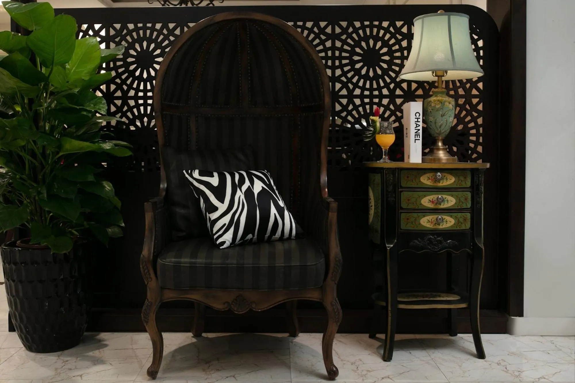 Seating area in Hanoi Garden Hotel & Spa