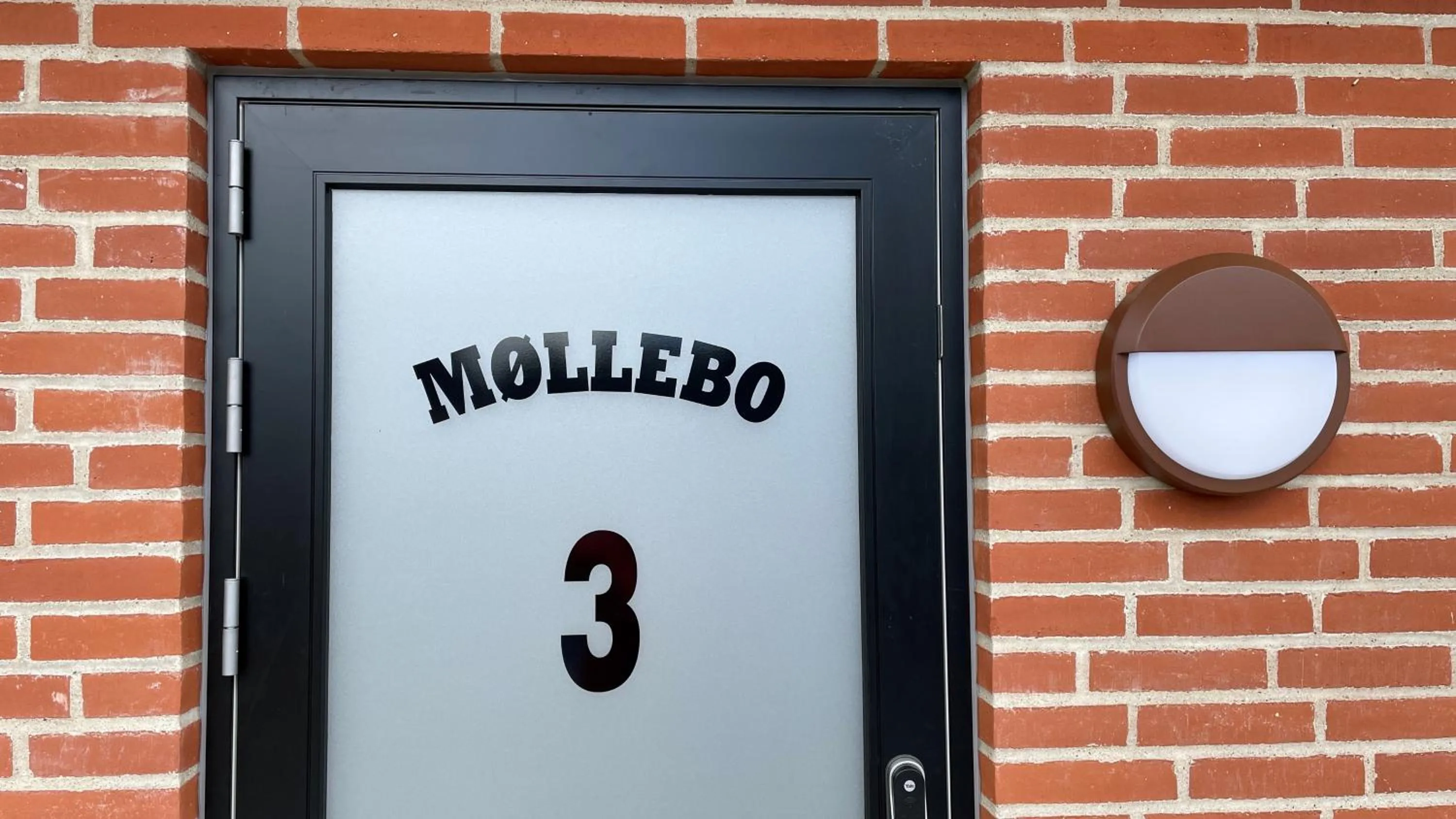 Property building in Holiday Rooms Møllebo