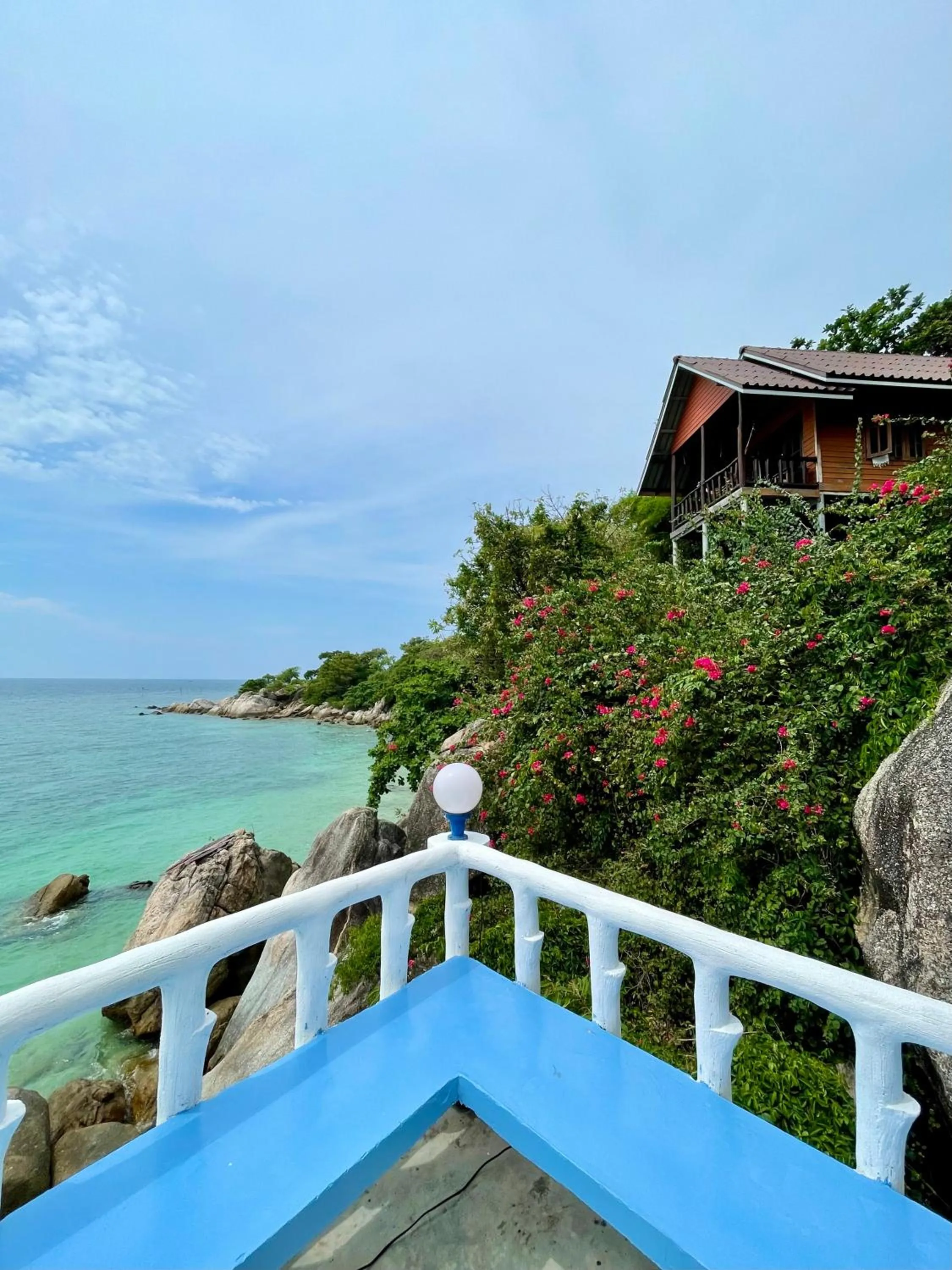 Lounge or bar in Secret Place Hotel and Restaurant