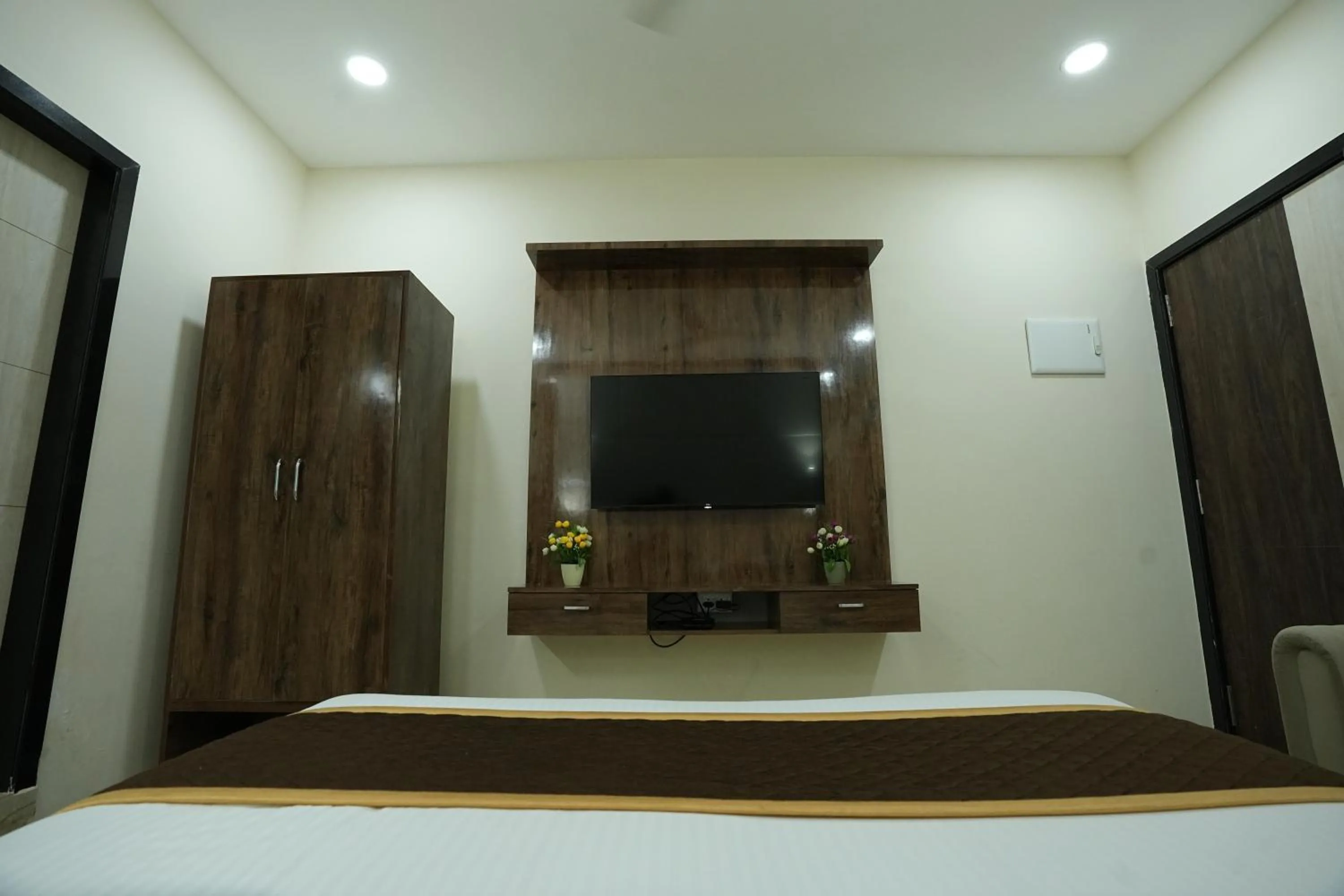 TV and multimedia in Grace Residency Chennai Airport