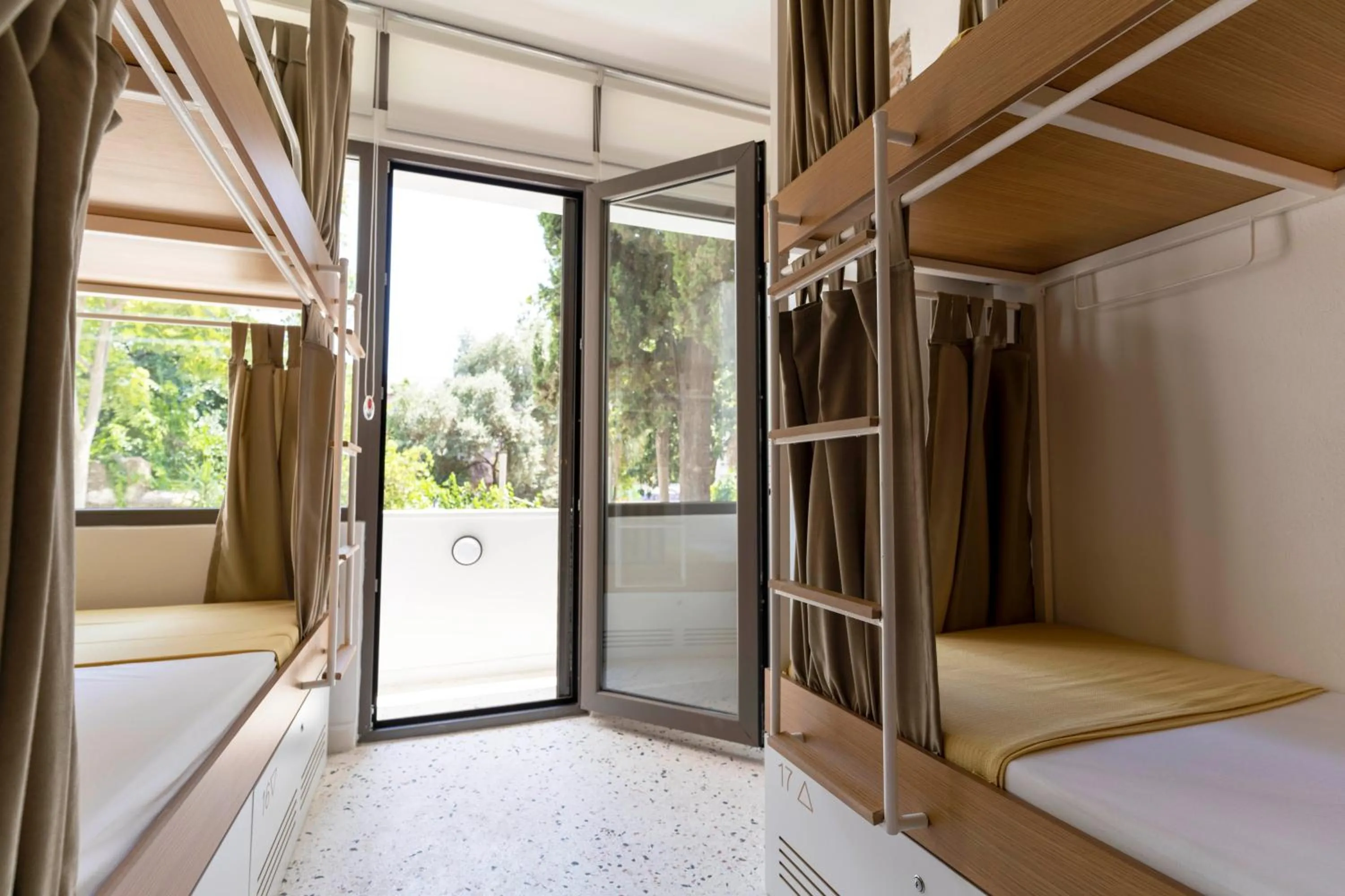 bunk bed, Bed in BE BOLD HOSTEL