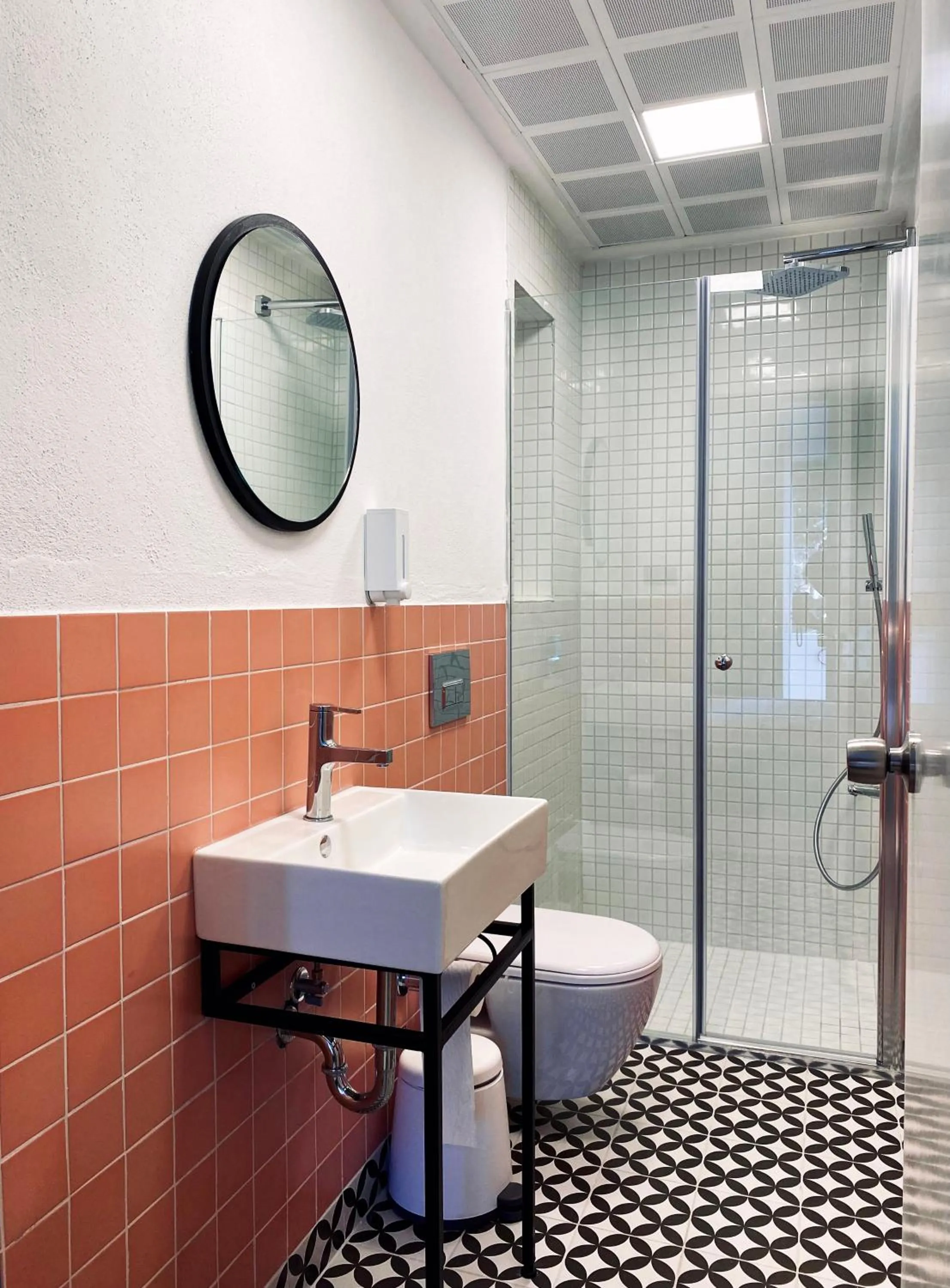 Bathroom in BE BOLD HOSTEL