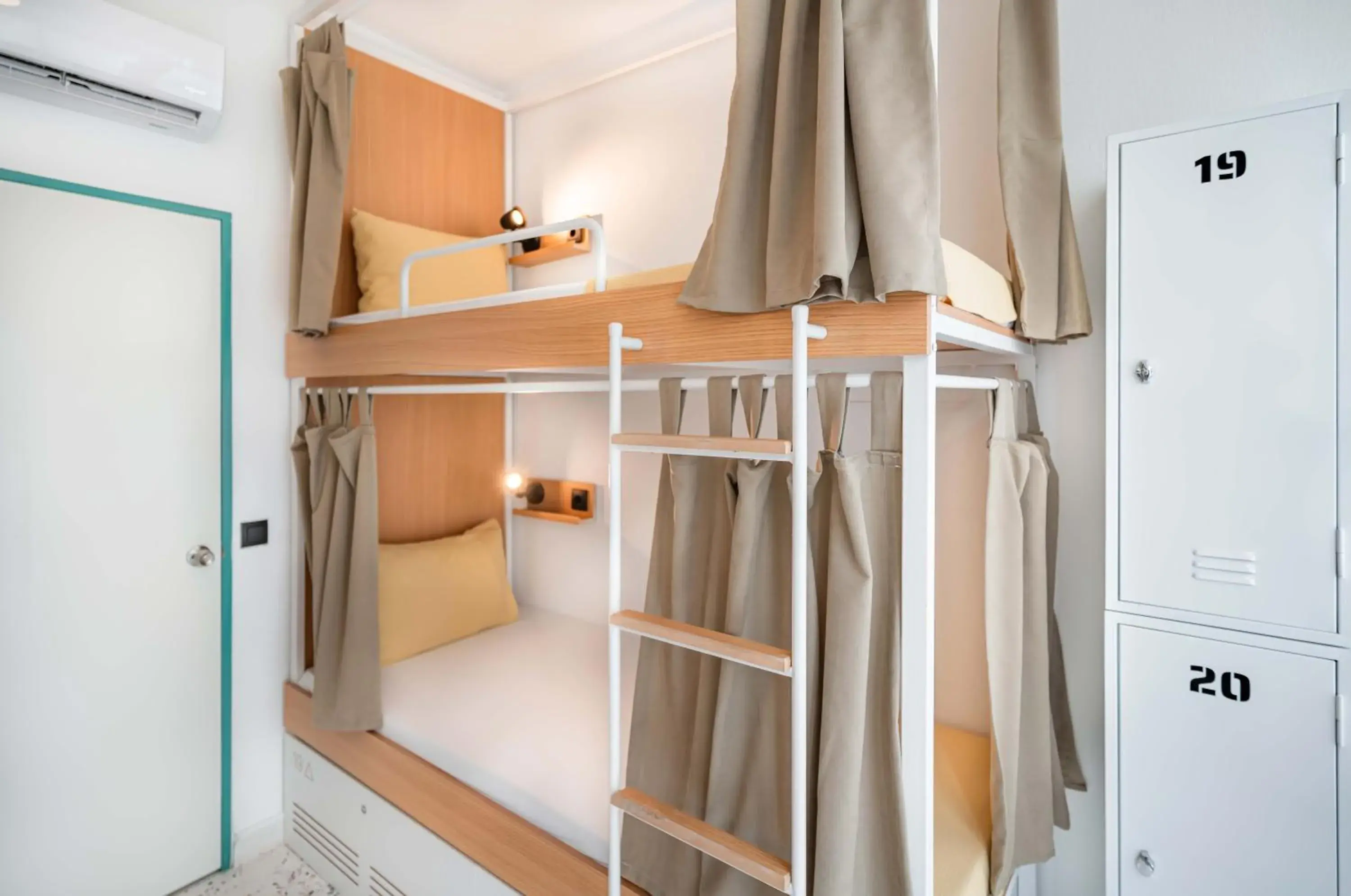 bunk bed, Bed in BE BOLD HOSTEL bunk bed, Bed in BE BOLD HOSTEL