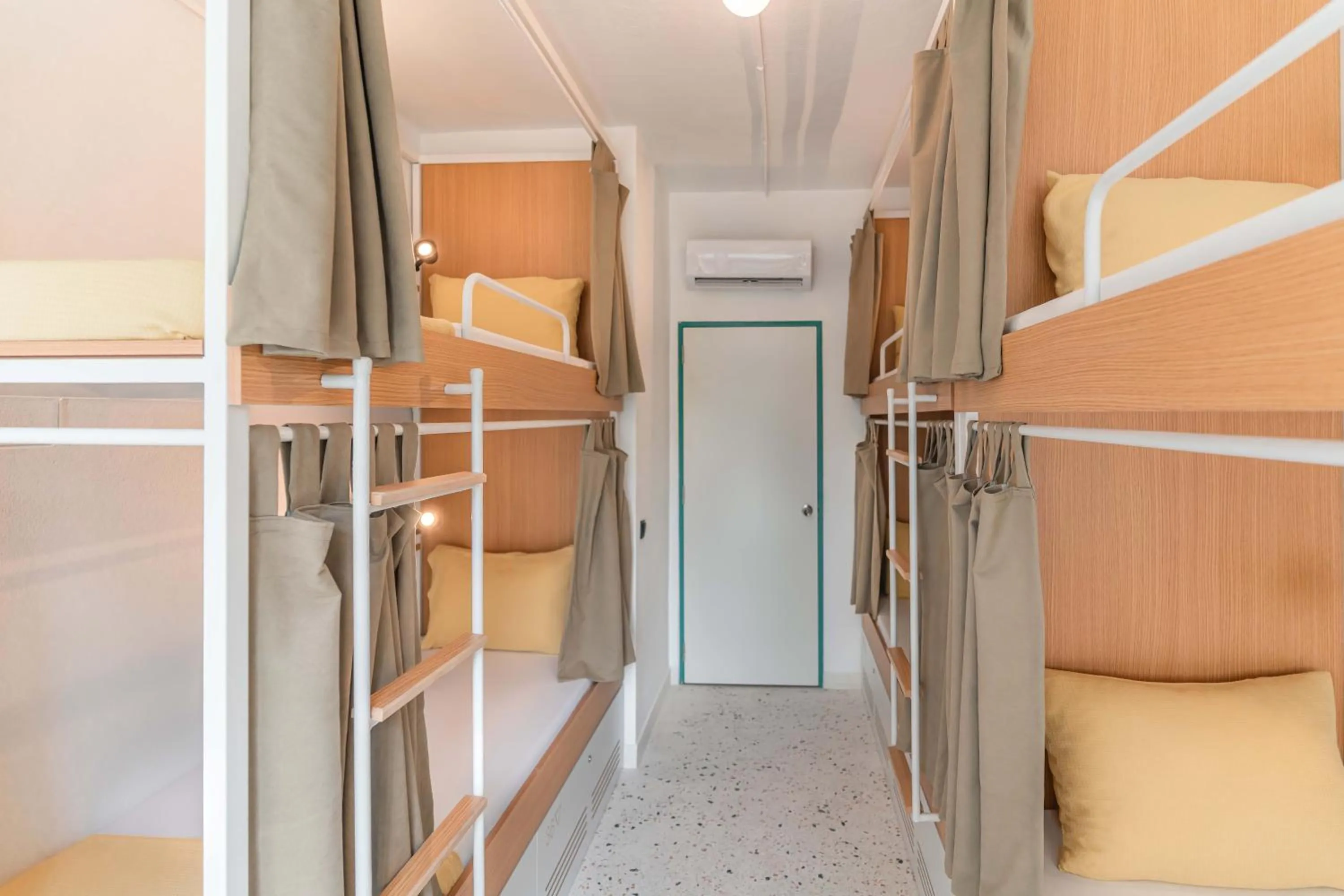 bunk bed, Bed in BE BOLD HOSTEL