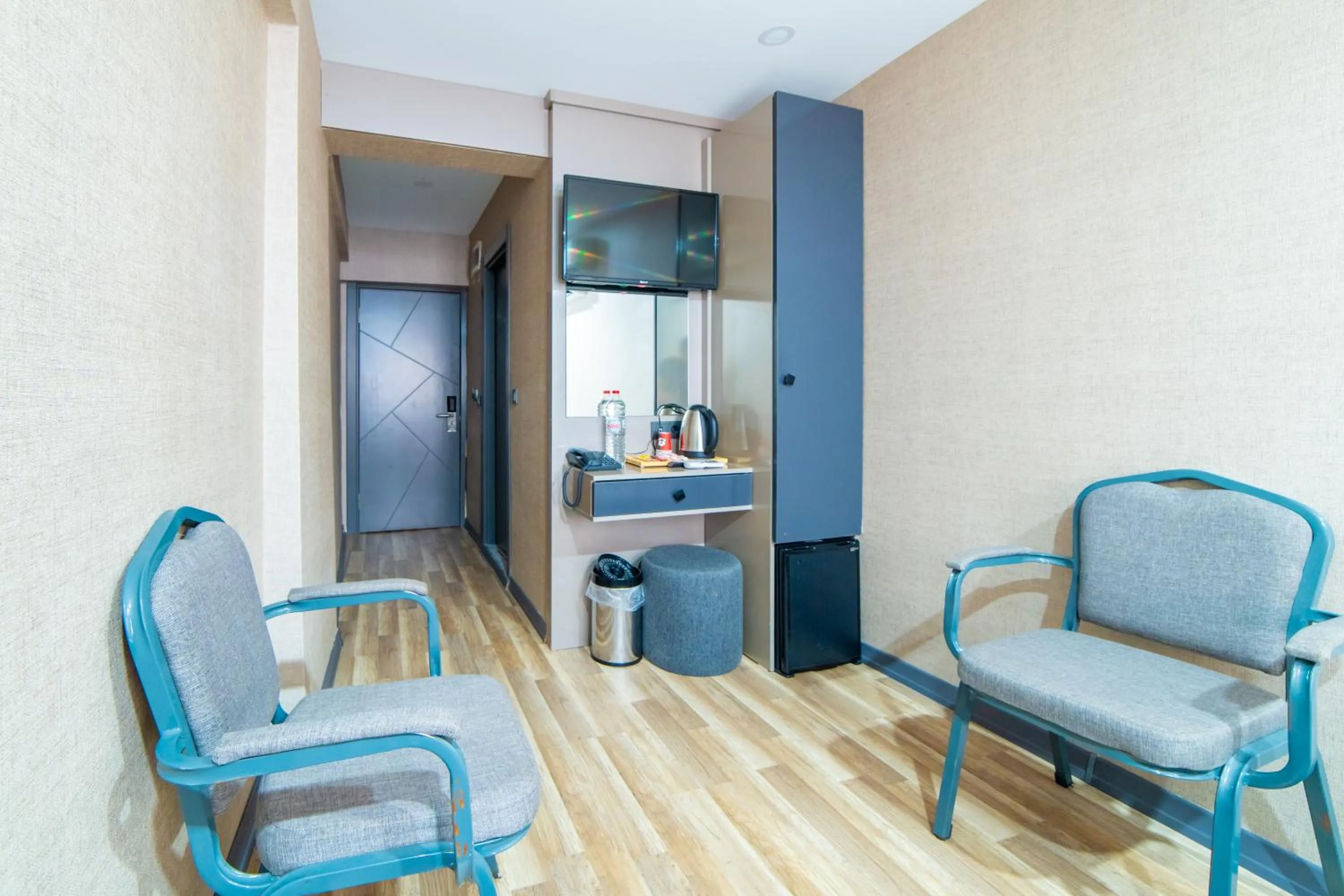 TV and multimedia in Miss Royal Hotel & SPA