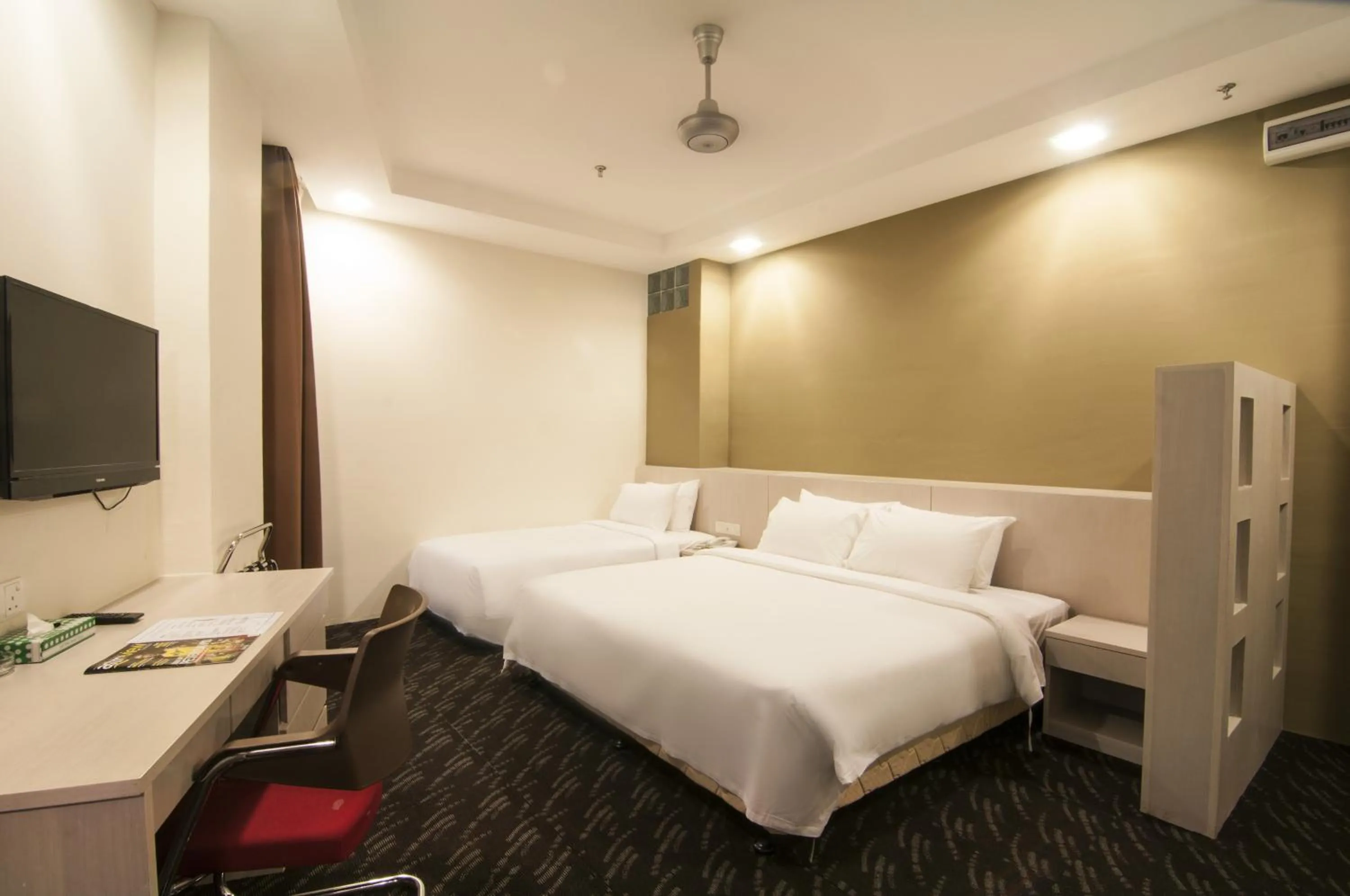 Bed in Scott Hotel KL Sentral