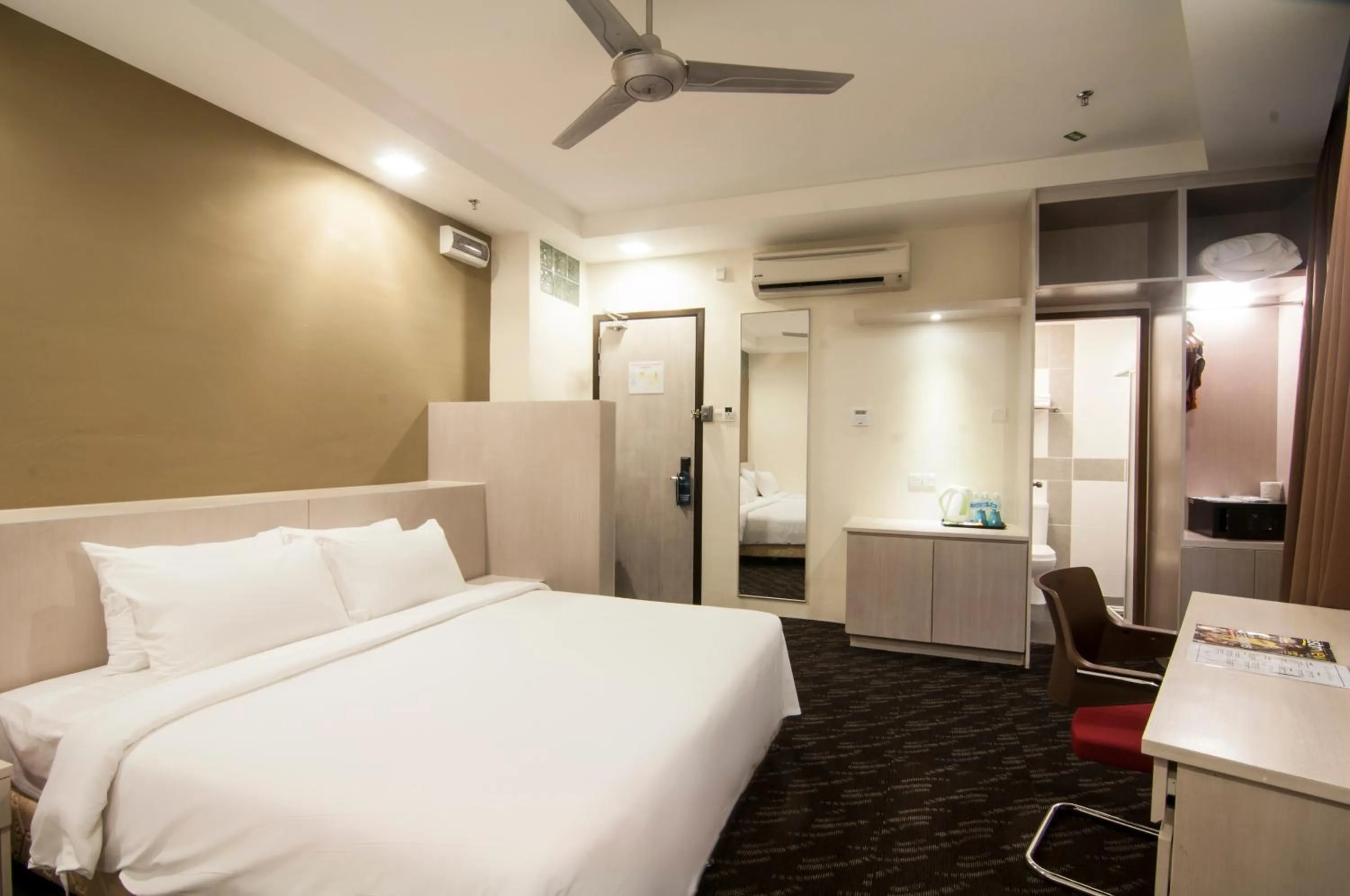 Bed in Scott Hotel KL Sentral