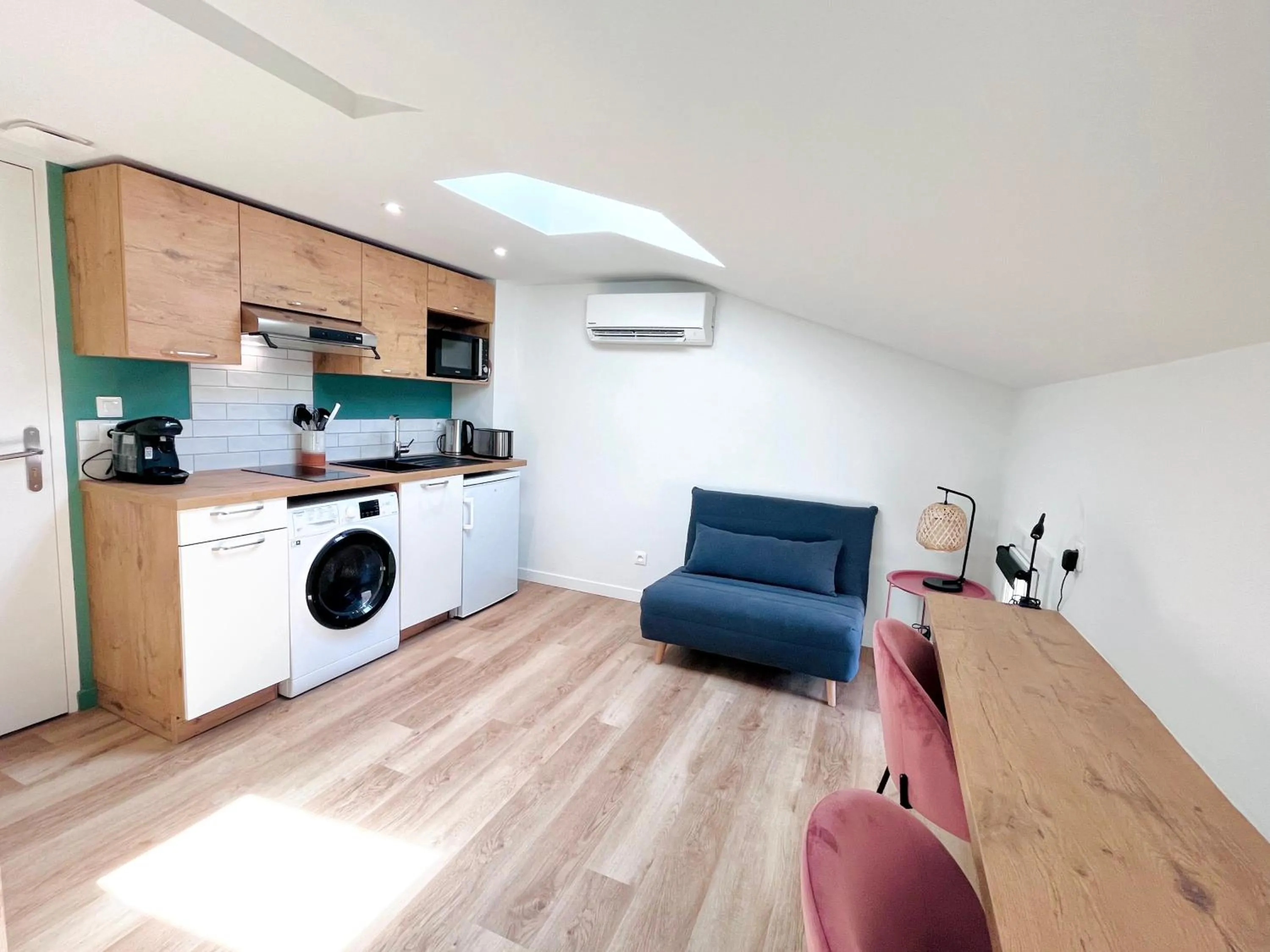 LE QUAI 6 - Studio neuf CALME LUMINEUX - CLIM - WiFi - Gare à 200m