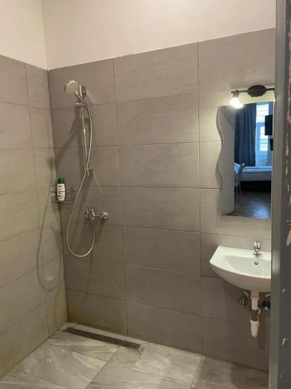 Shower in easybook-in