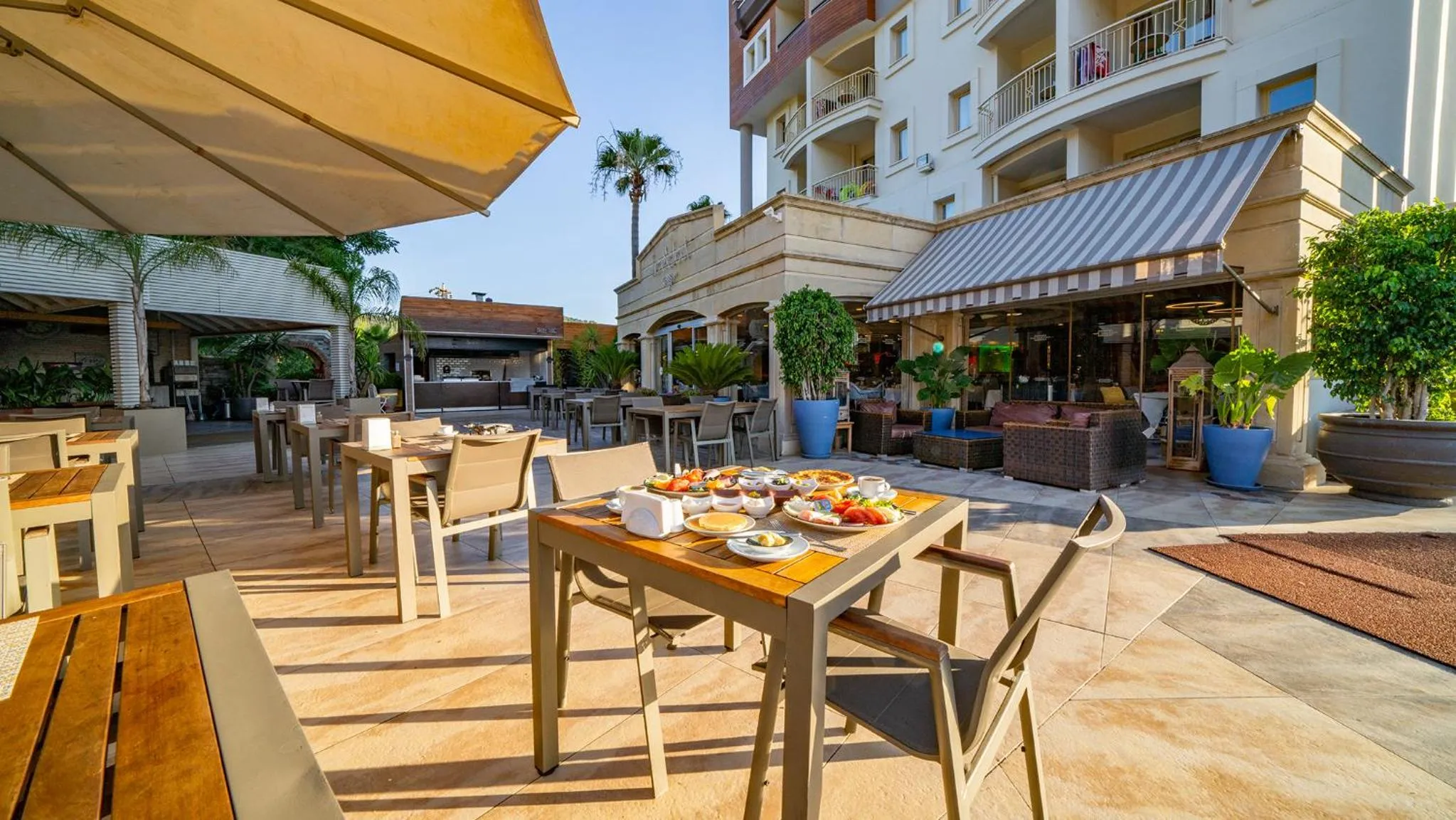 Patio in Grand Cettia Hotel