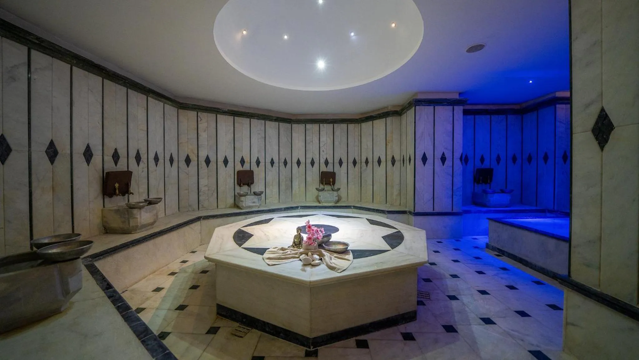 Spa and wellness centre/facilities in Grand Cettia Hotel