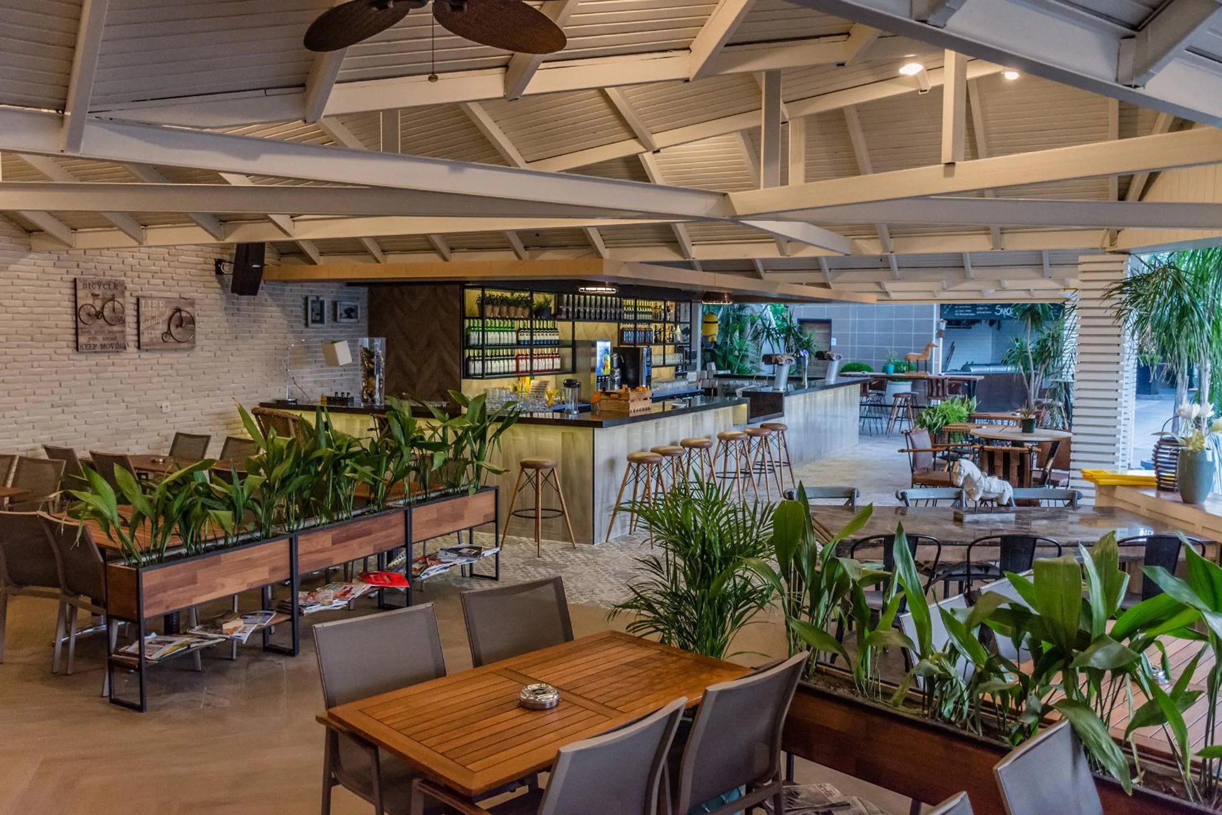 Lounge or bar in Grand Cettia Hotel