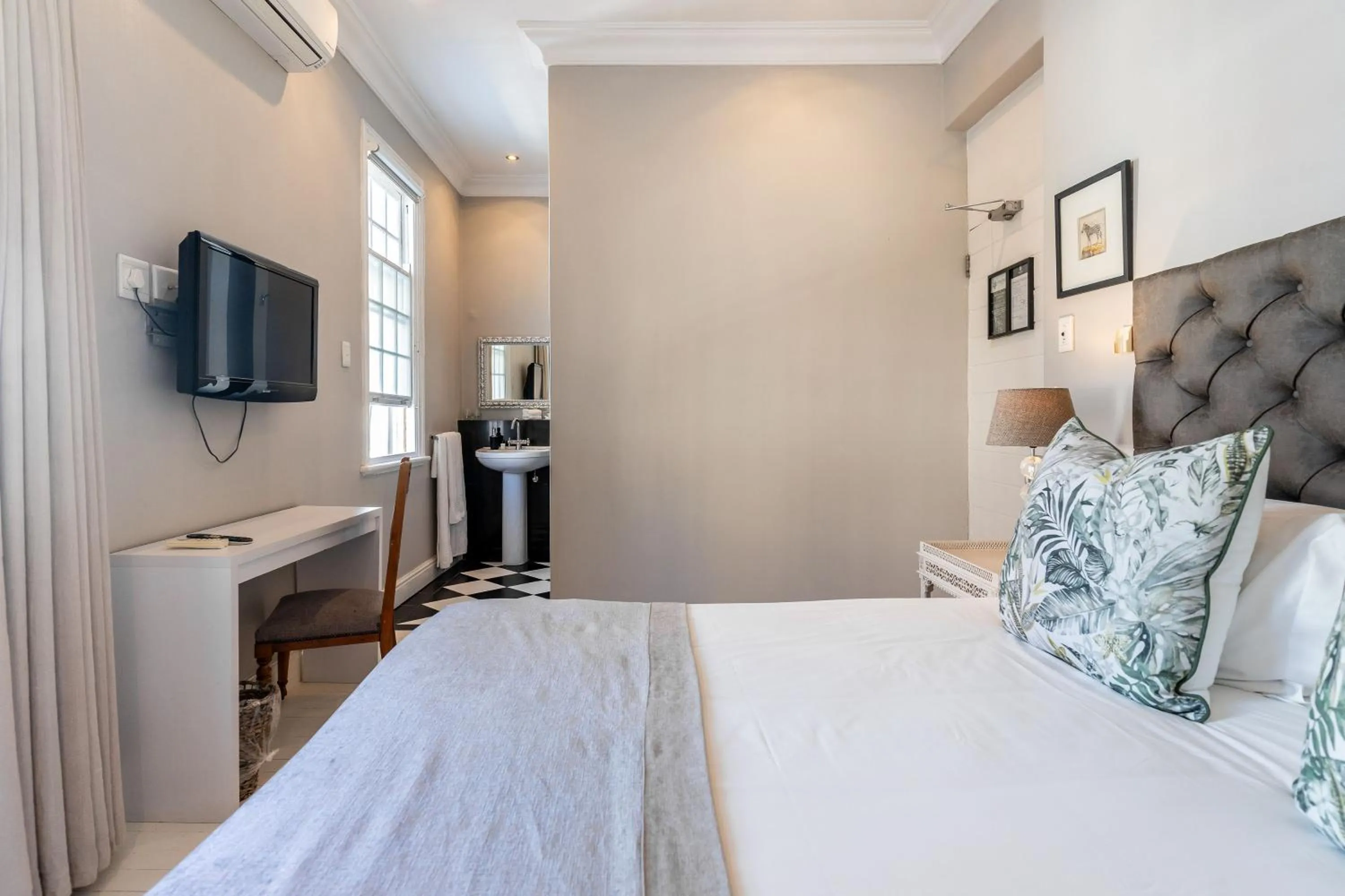 Bed in Long Street Boutique Hotel