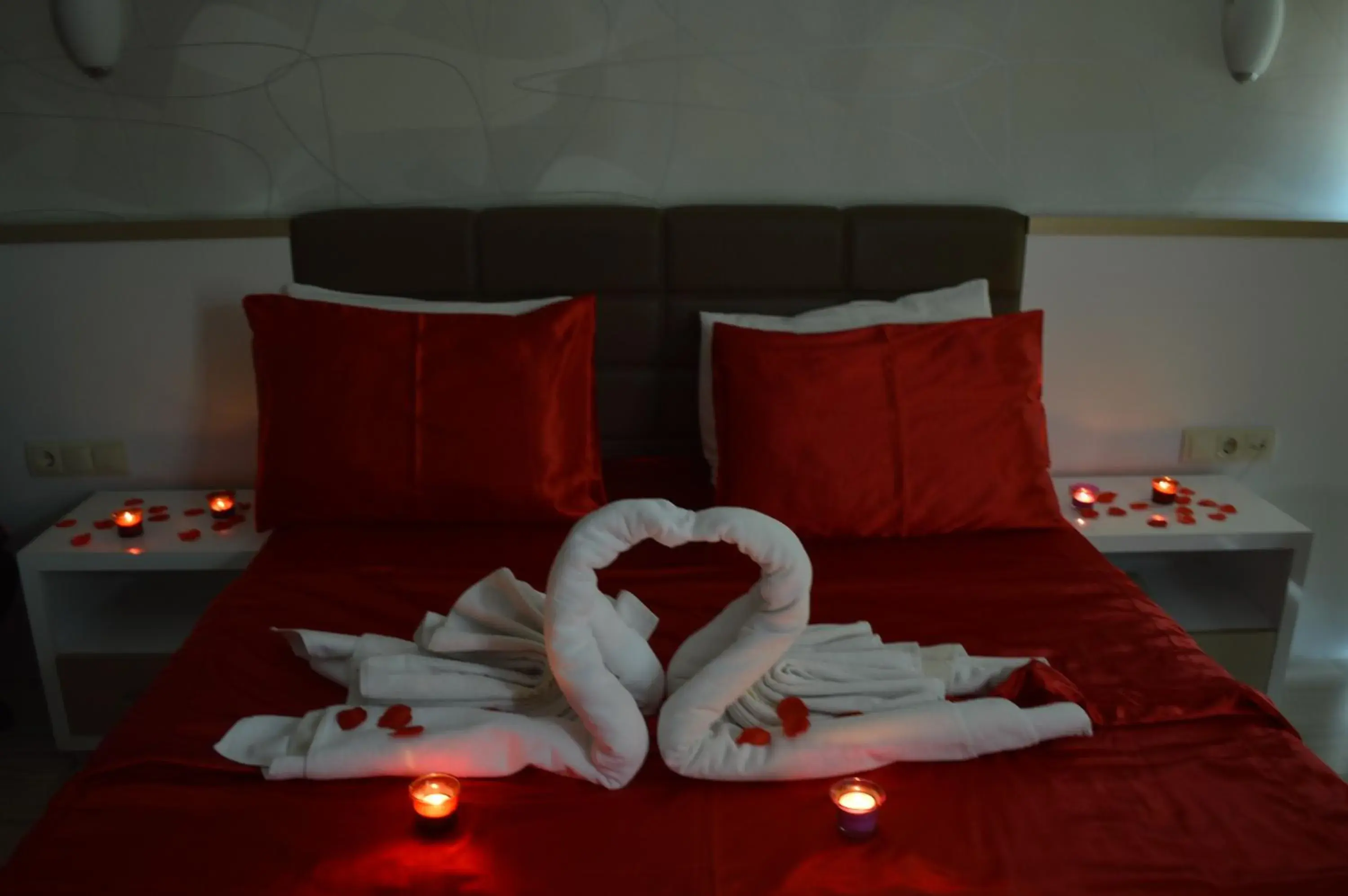 Photo of the whole room, Bed in Bal Hotel Photo of the whole room, Bed in Bal Hotel