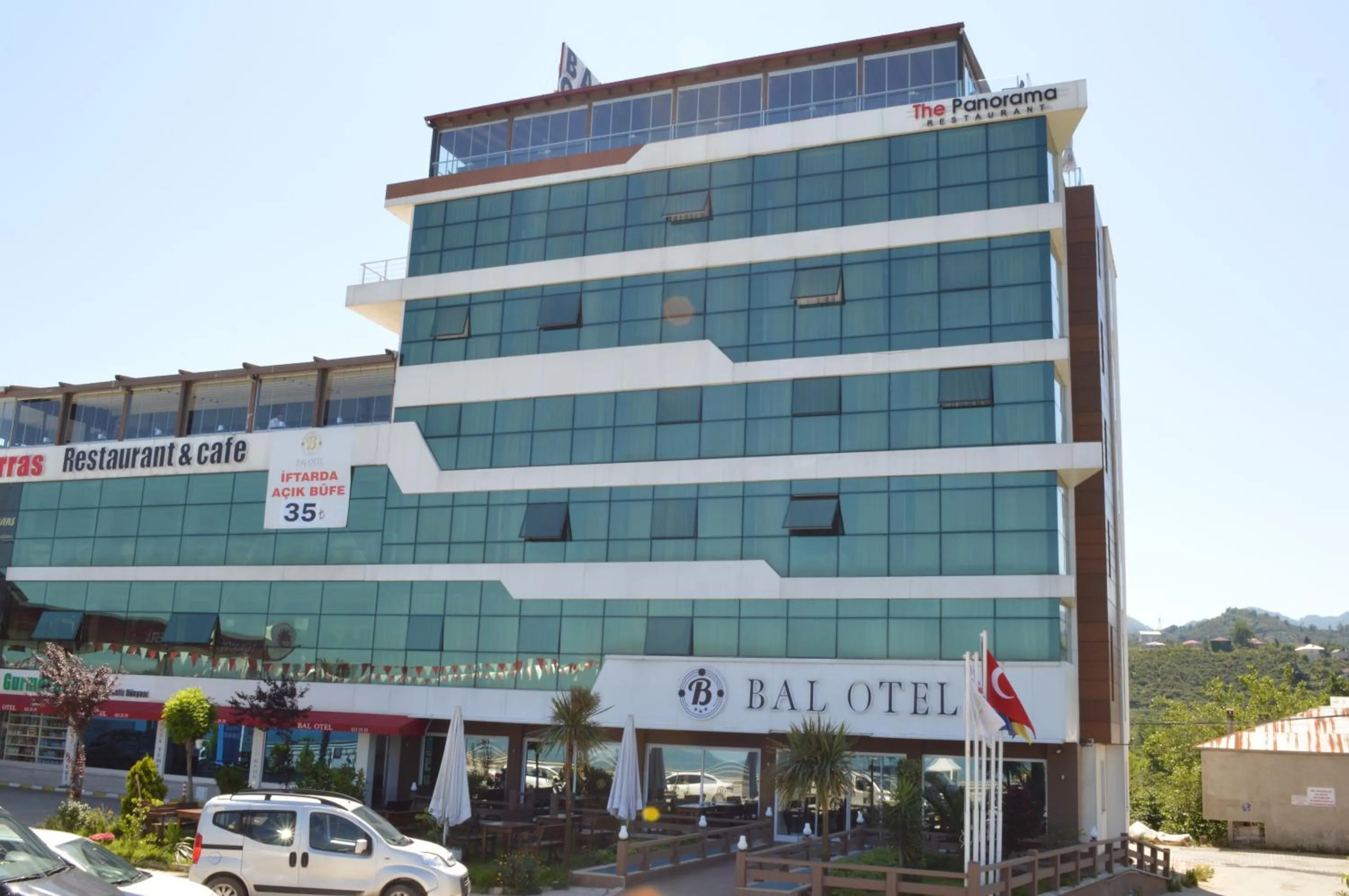 Facade/entrance in Bal Hotel
