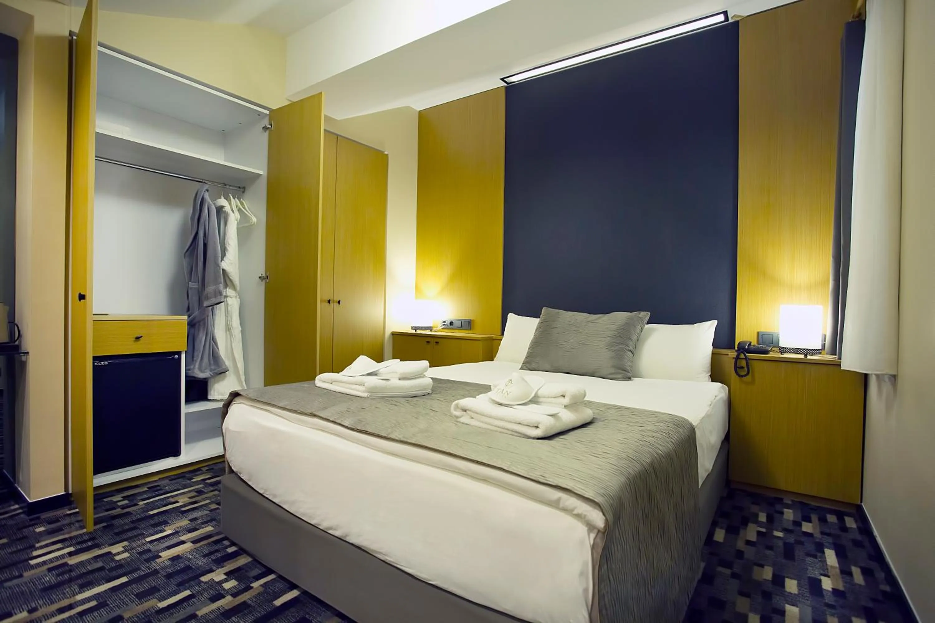 Bedroom, Bed in Tan Hotel - Special Category