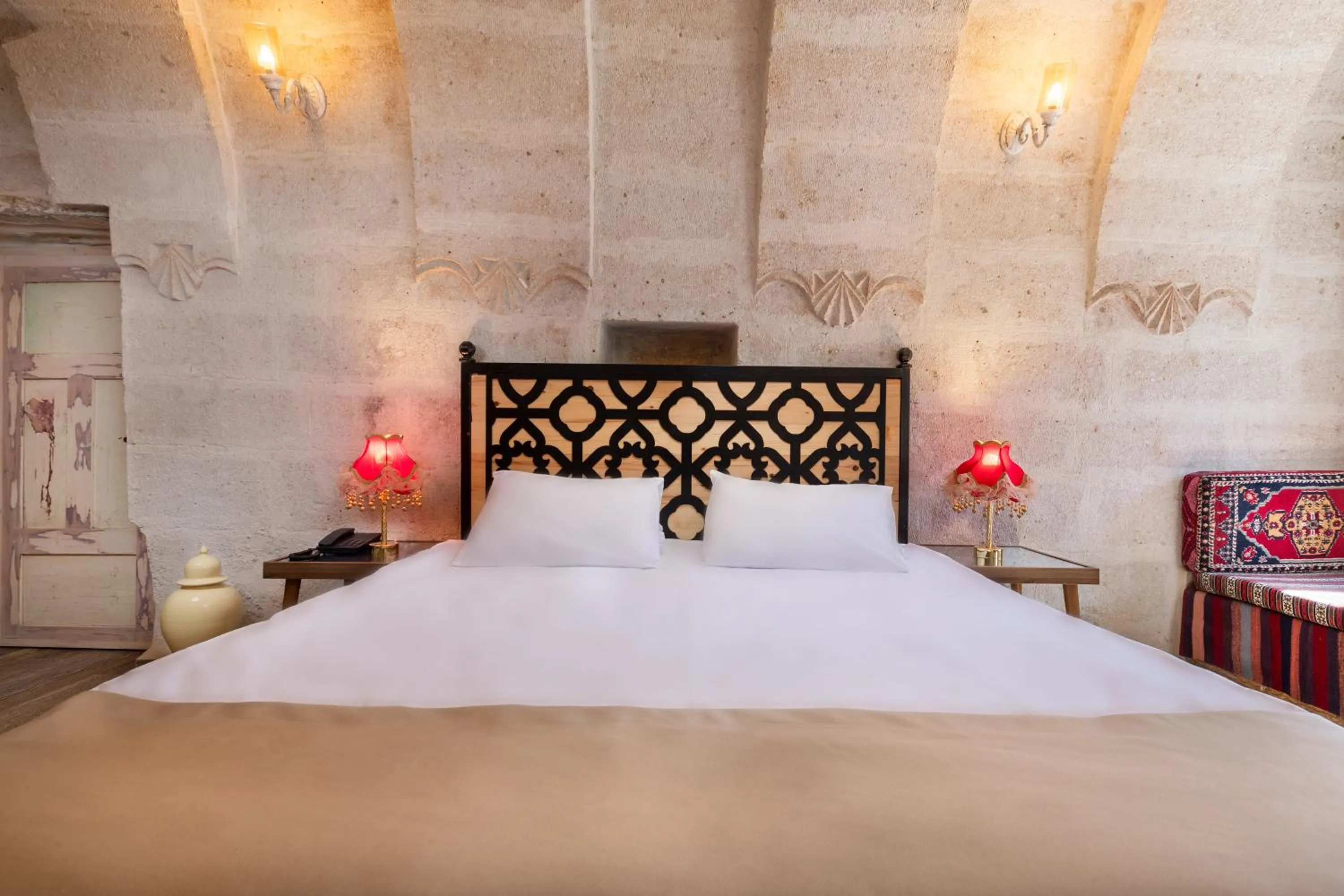 Bed in HacıAşık Konağı Butik Hotel