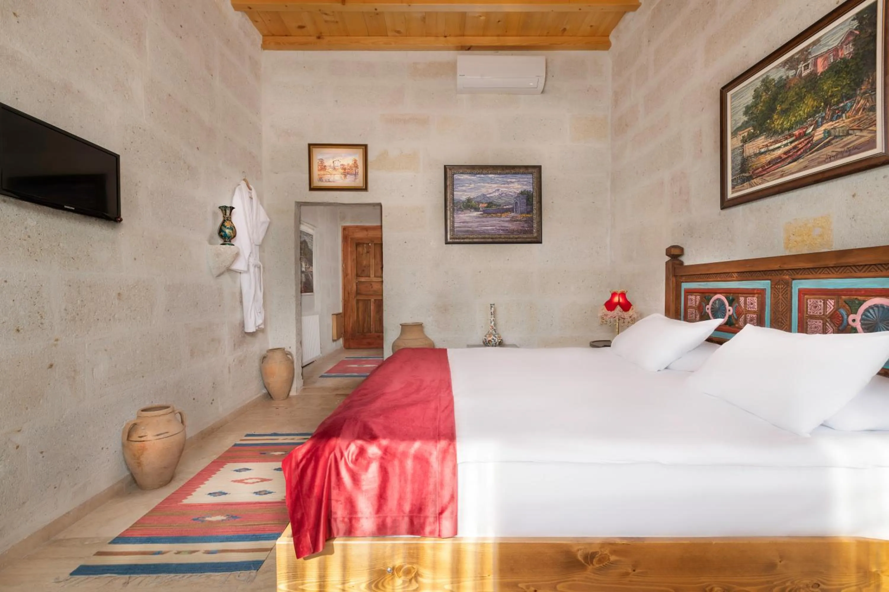 Bed in HacıAşık Konağı Butik Hotel