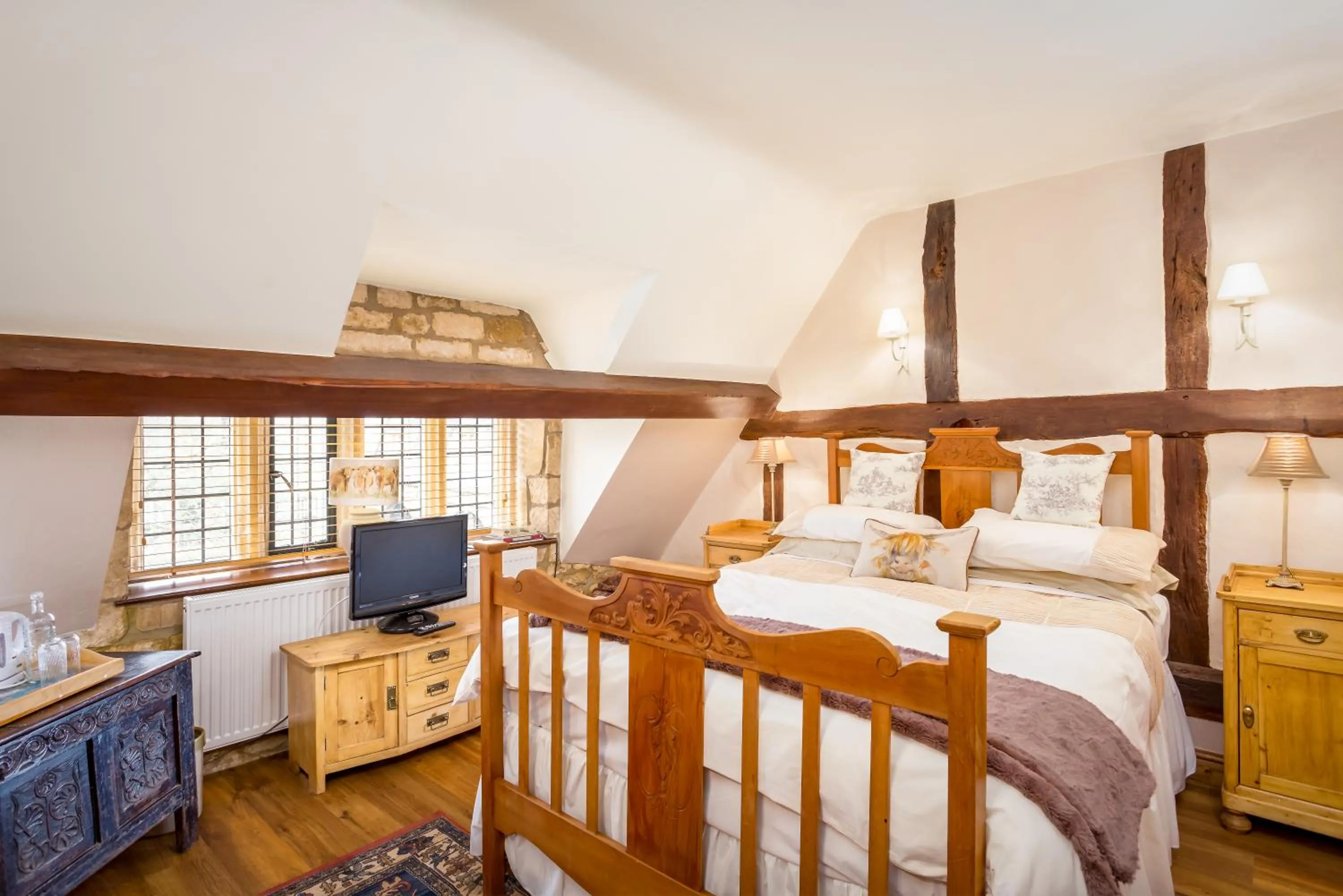 Photo of the whole room, Bed in Badgers Hall