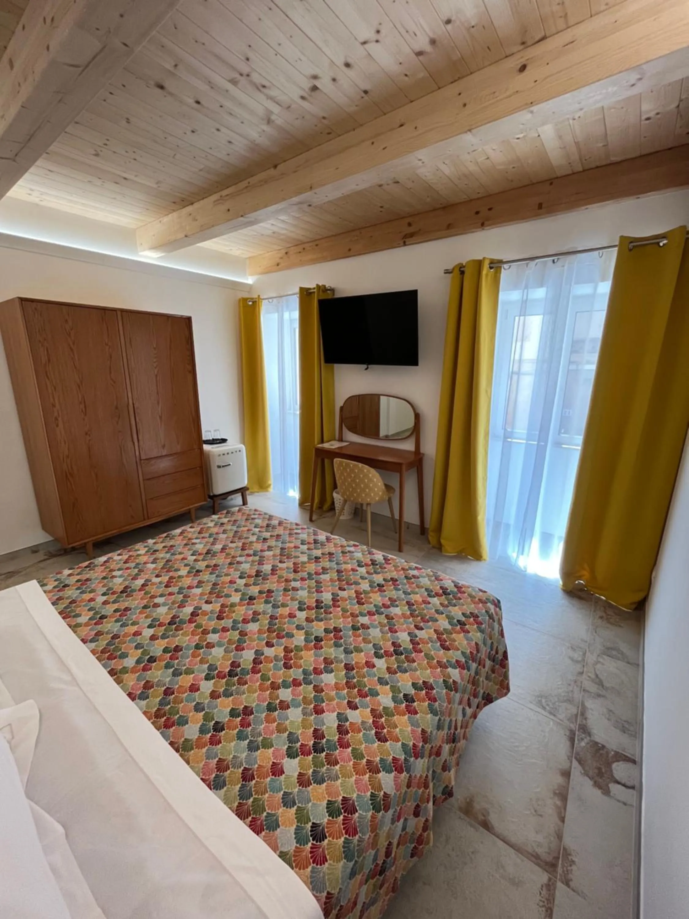 Bed in De LoCa Rooms