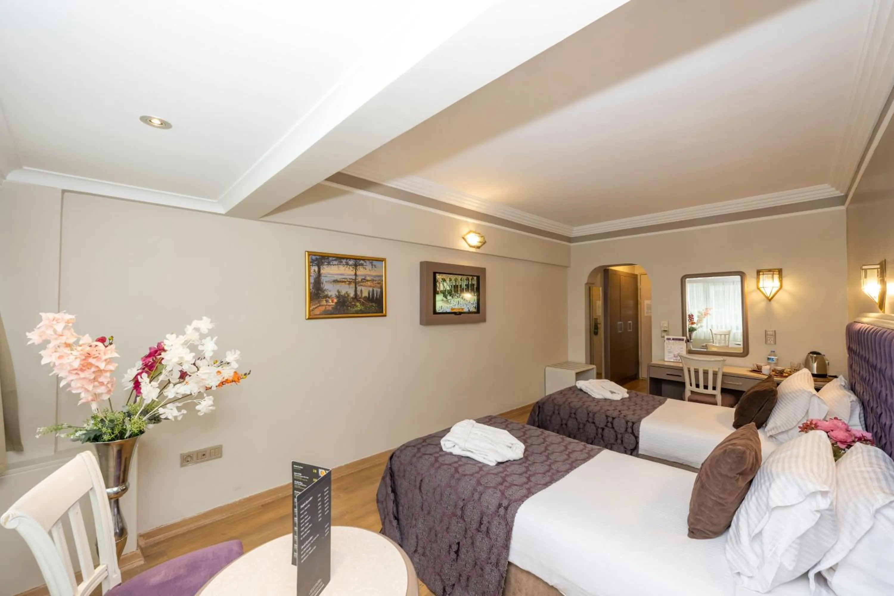 Photo of the whole room, Bed in Grand Anka Hotel