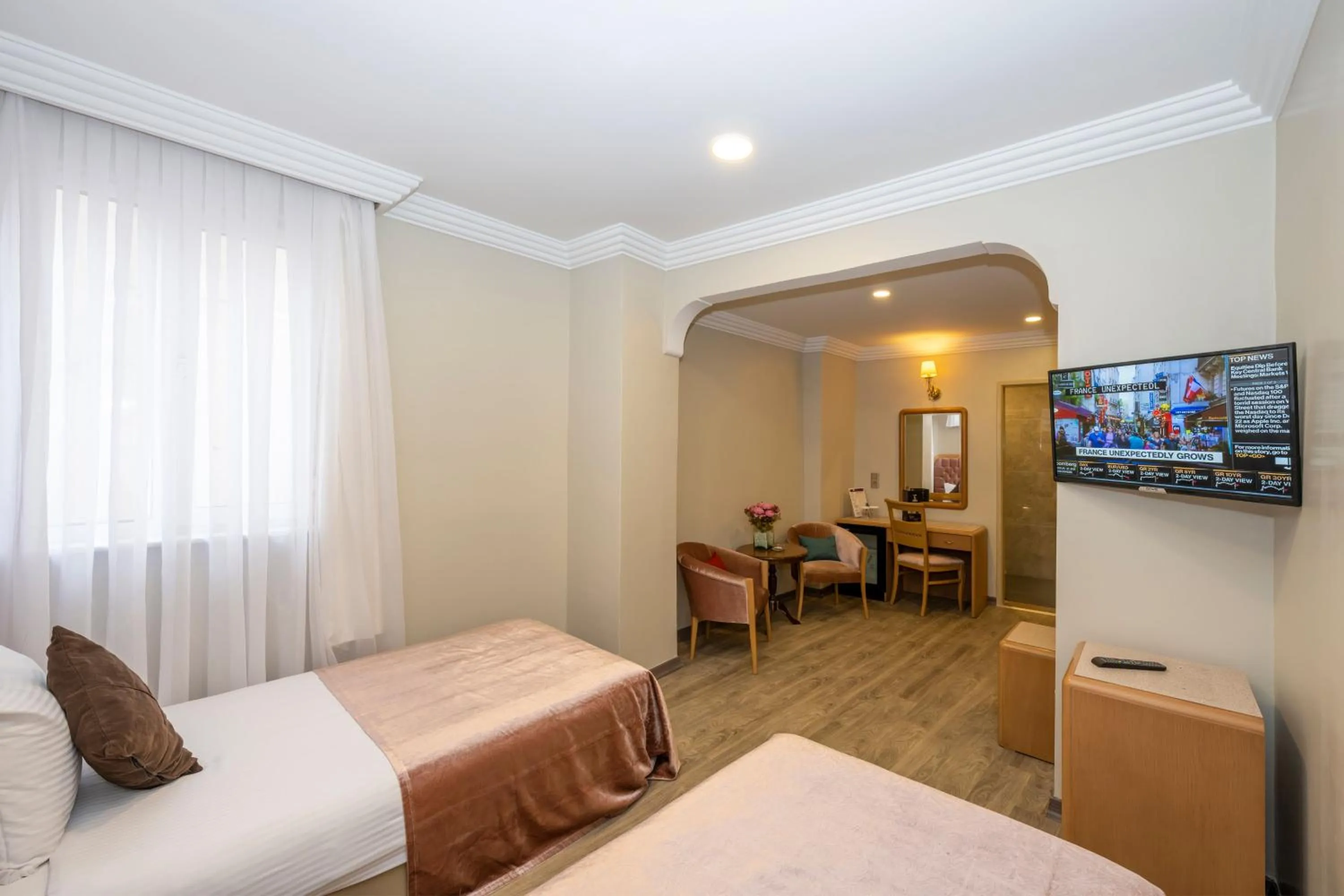 TV and multimedia, Bed in Grand Anka Hotel