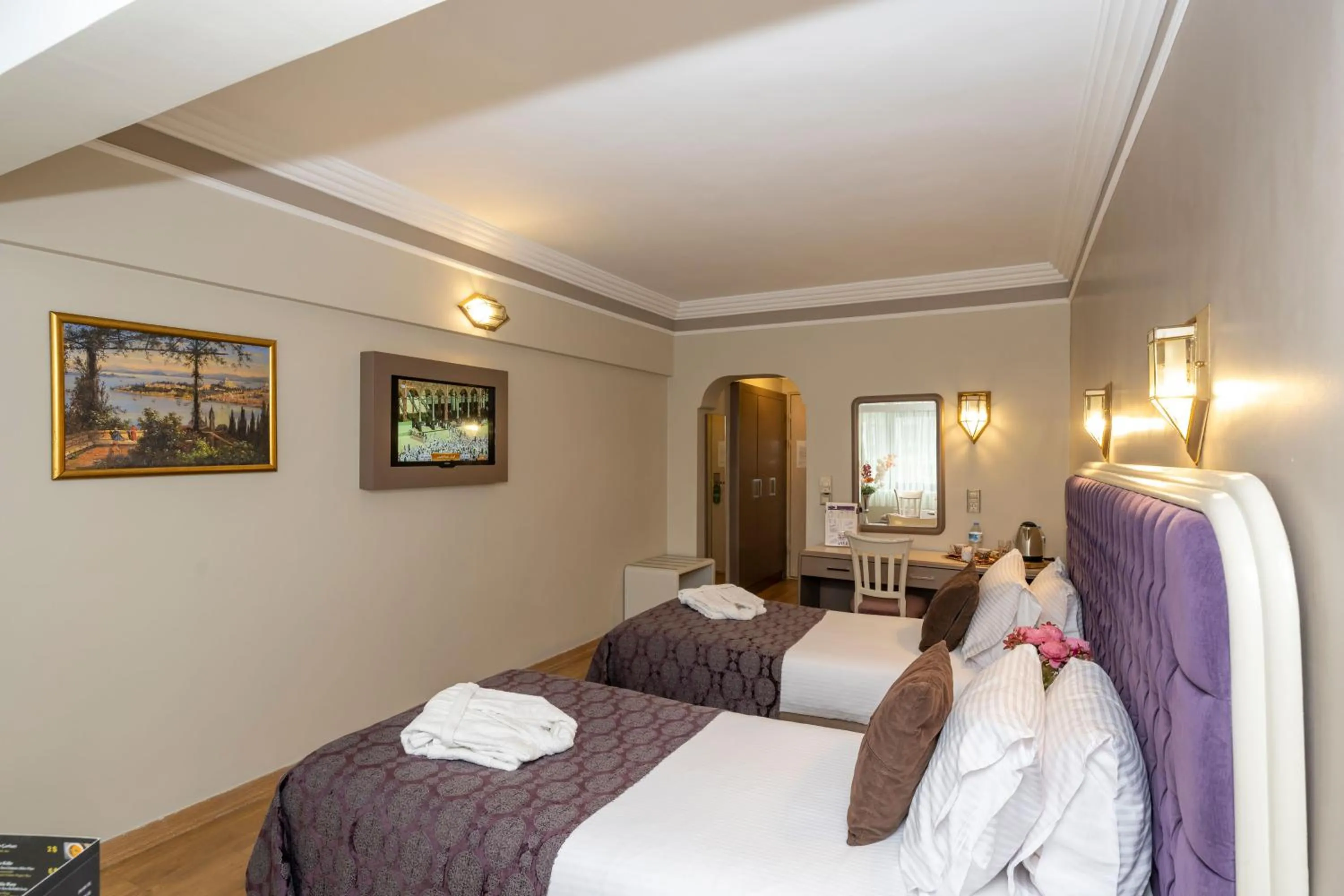 Photo of the whole room, Bed in Grand Anka Hotel