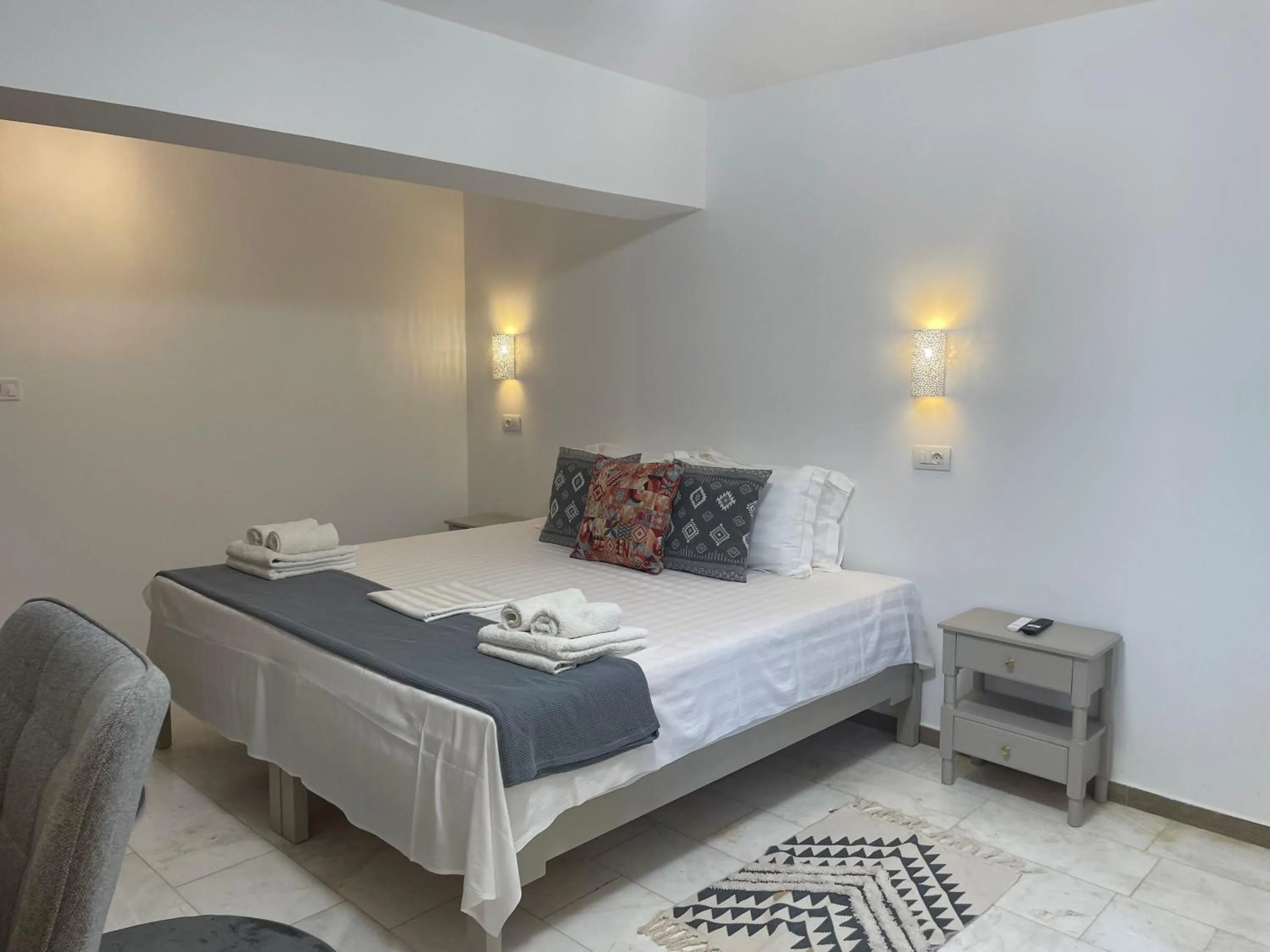 Bedroom in Hotel Kourkoumelata