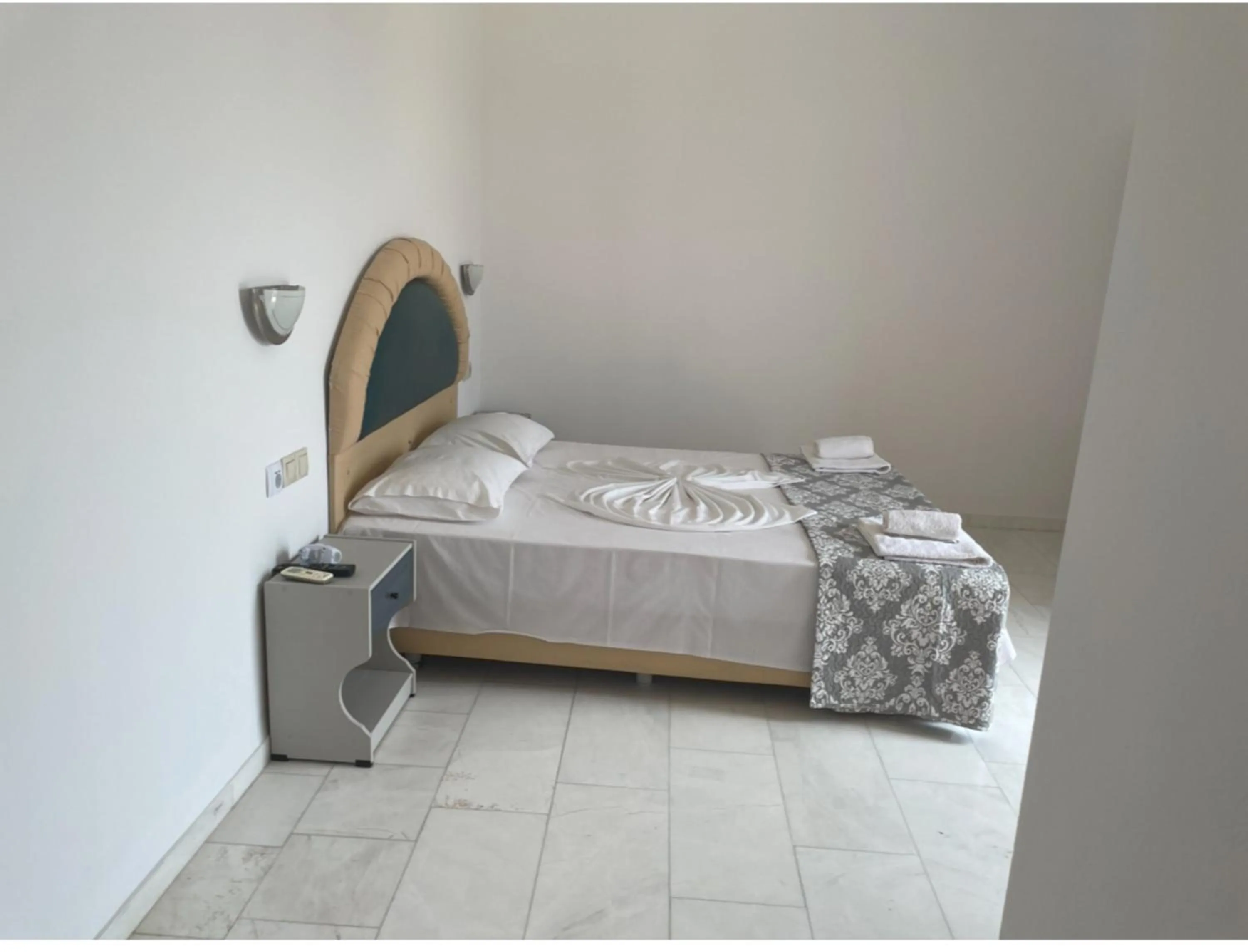 Bedroom in Hotel Kourkoumelata